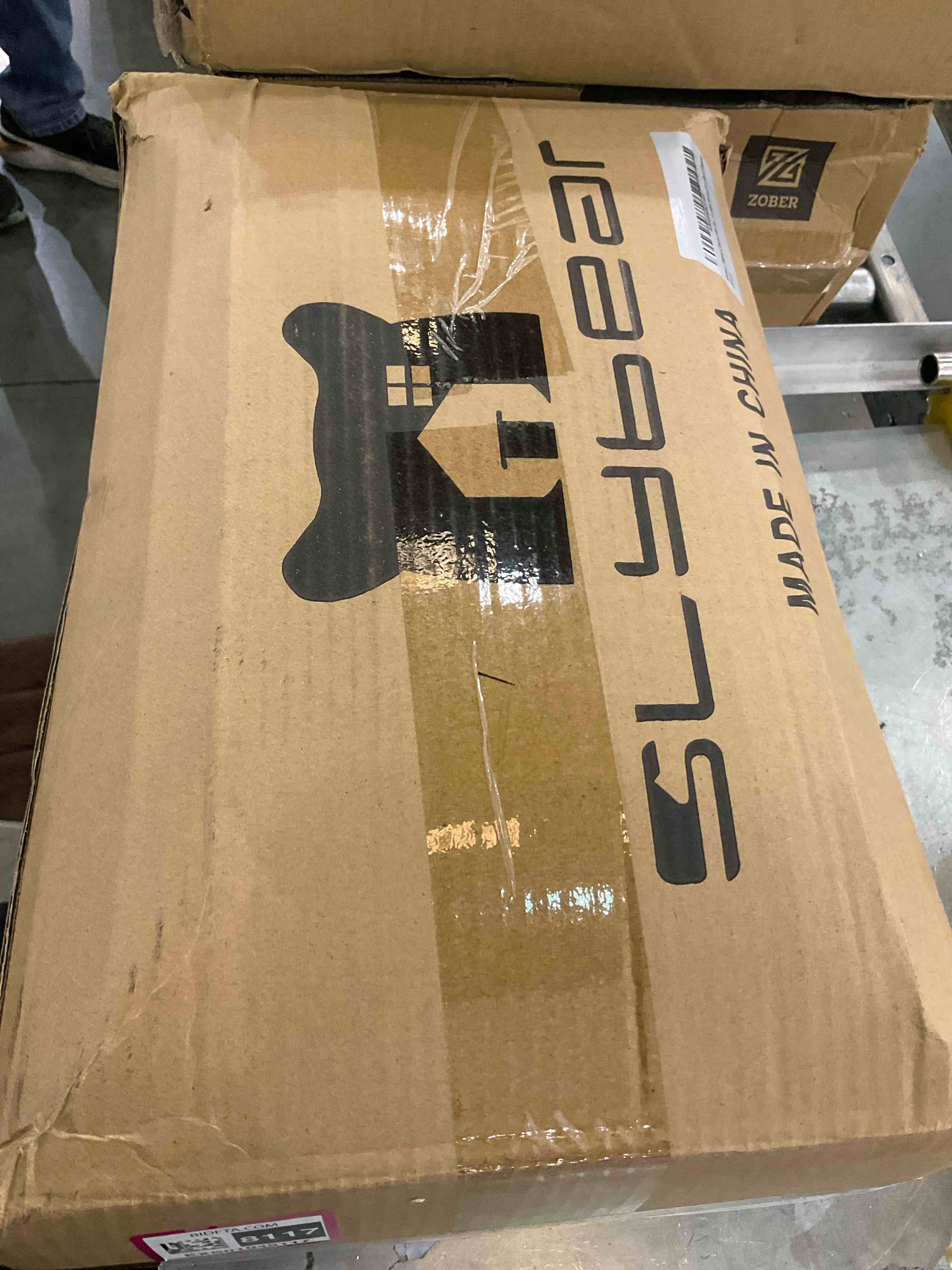 https://s3.amazonaws.com/lotting-images-prod/BargainHunt/EXS01048117_1708714256562.jpeg