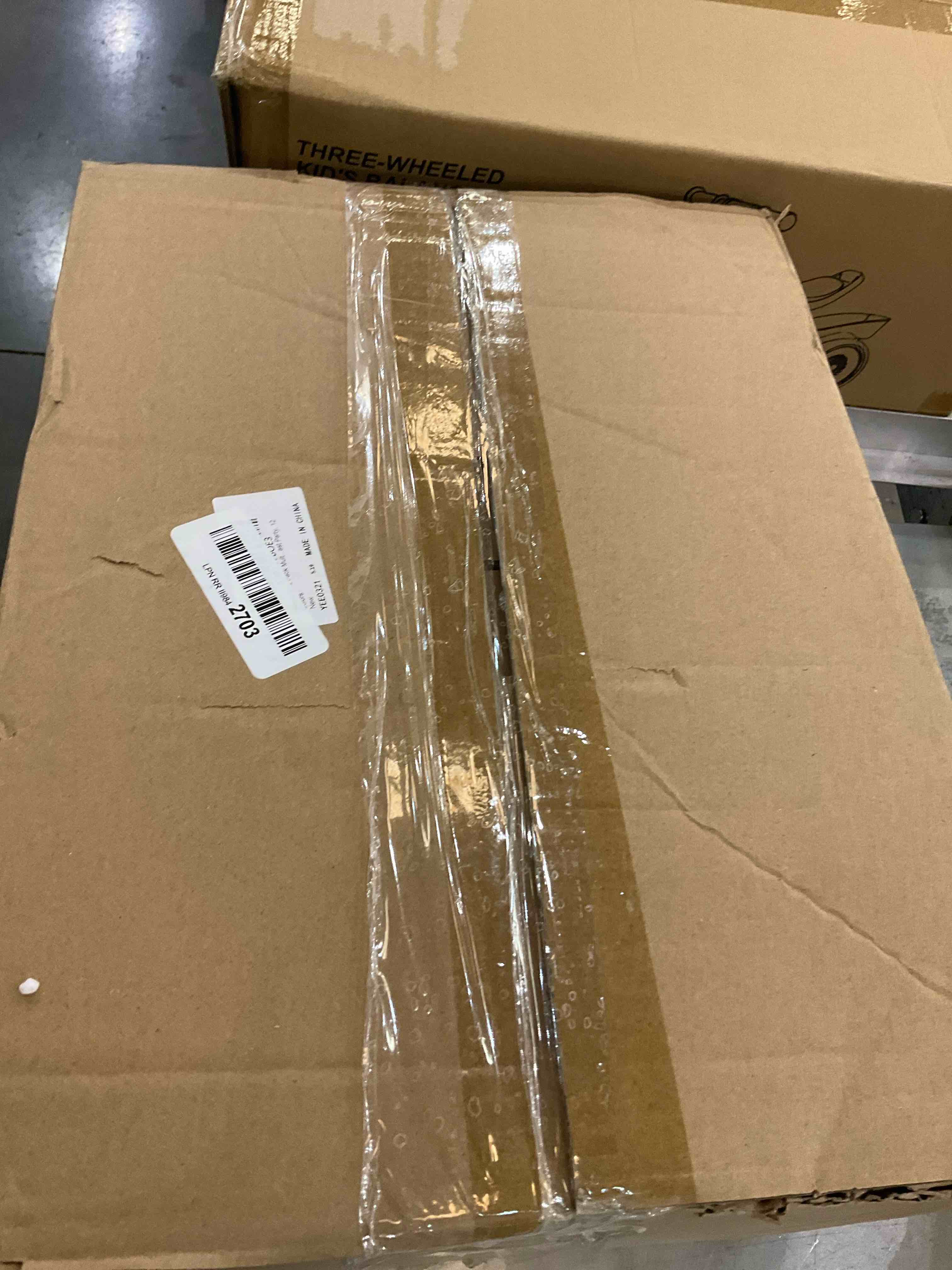 https://s3.amazonaws.com/lotting-images-prod/BargainHunt/EXS01048120_1708714422603.jpeg