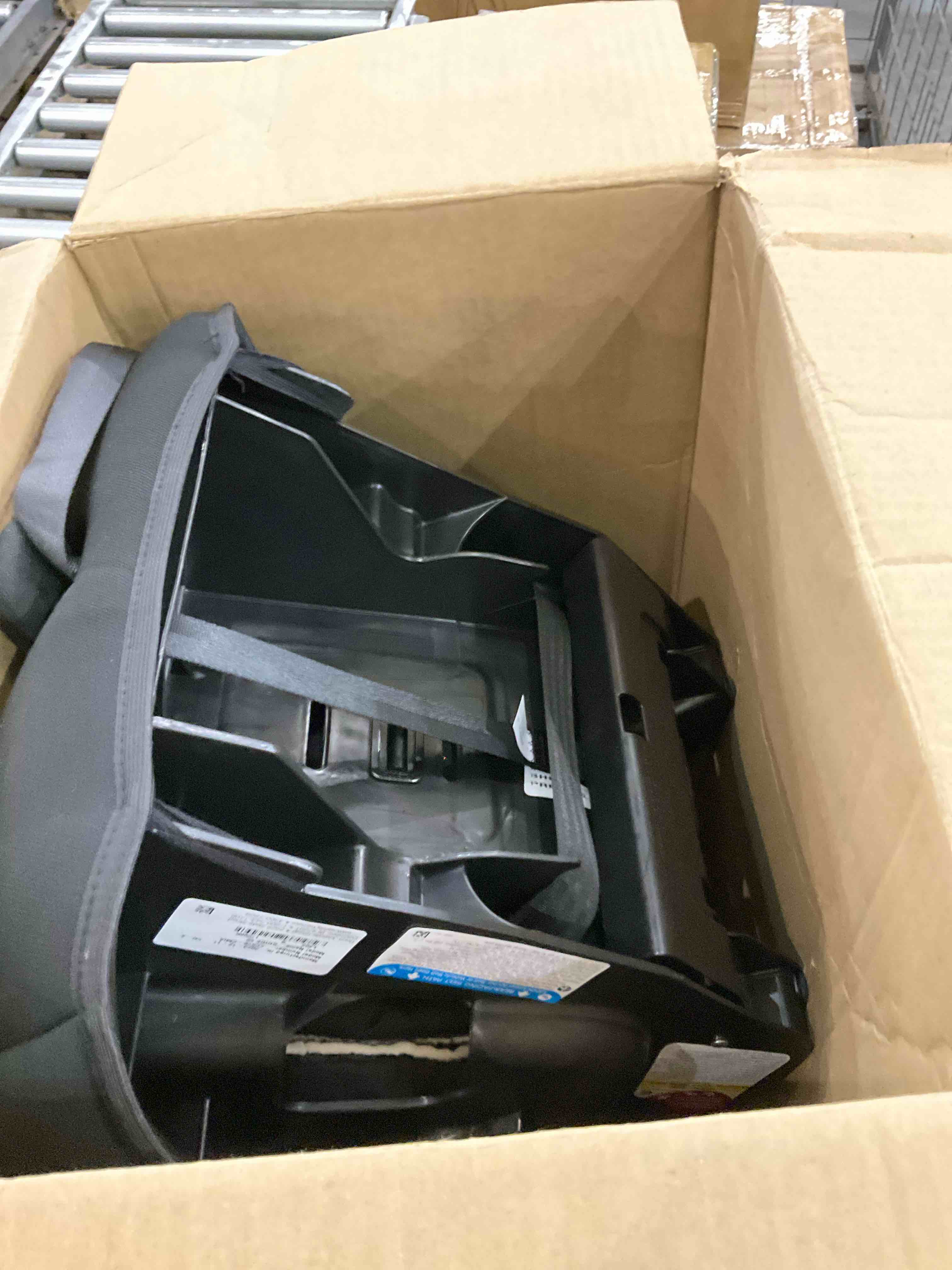 https://s3.amazonaws.com/lotting-images-prod/BargainHunt/EXS01048284_1709580415306.jpeg