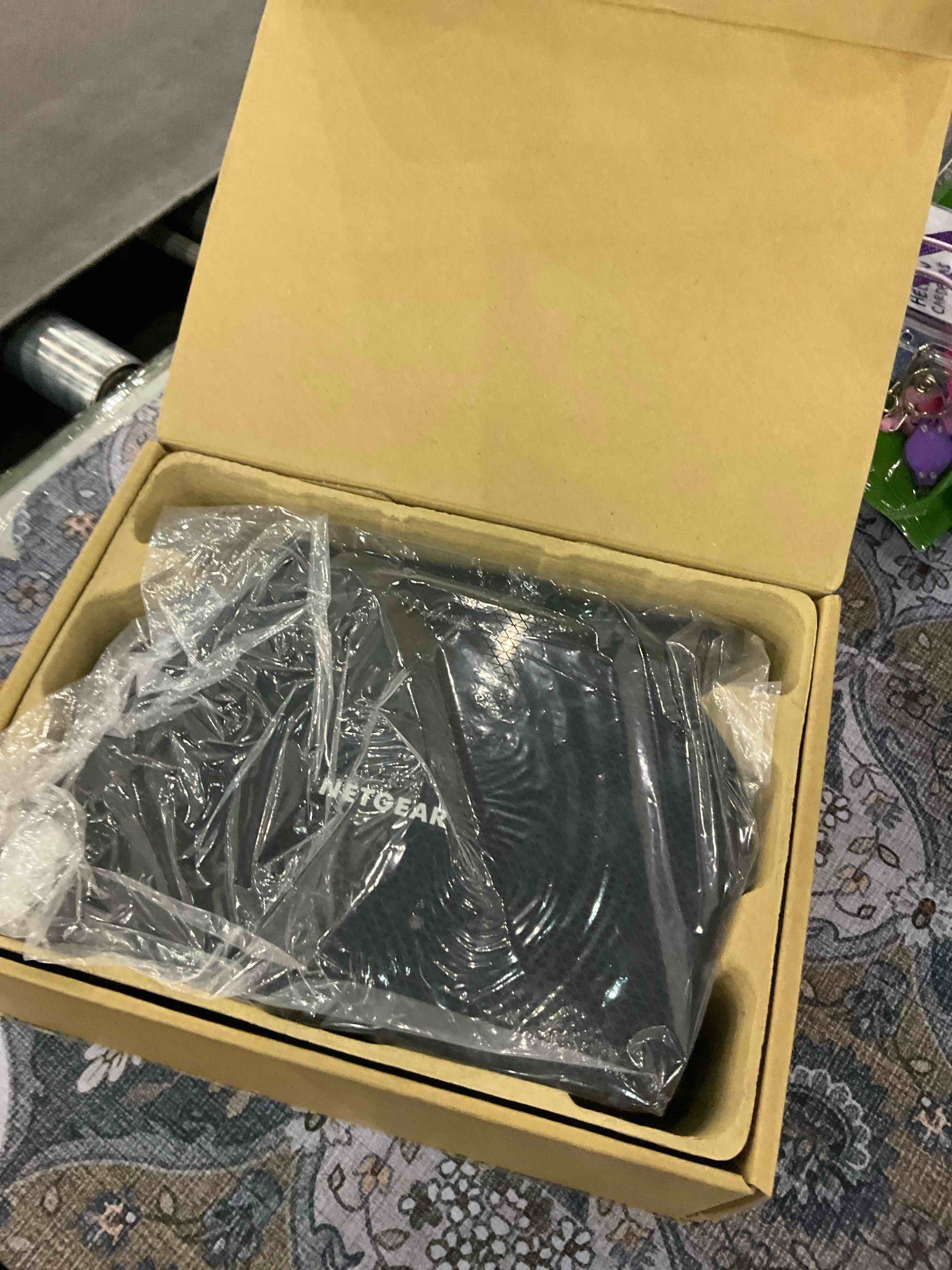 https://s3.amazonaws.com/lotting-images-prod/BargainHunt/EXS01048326_1709642118464.jpeg