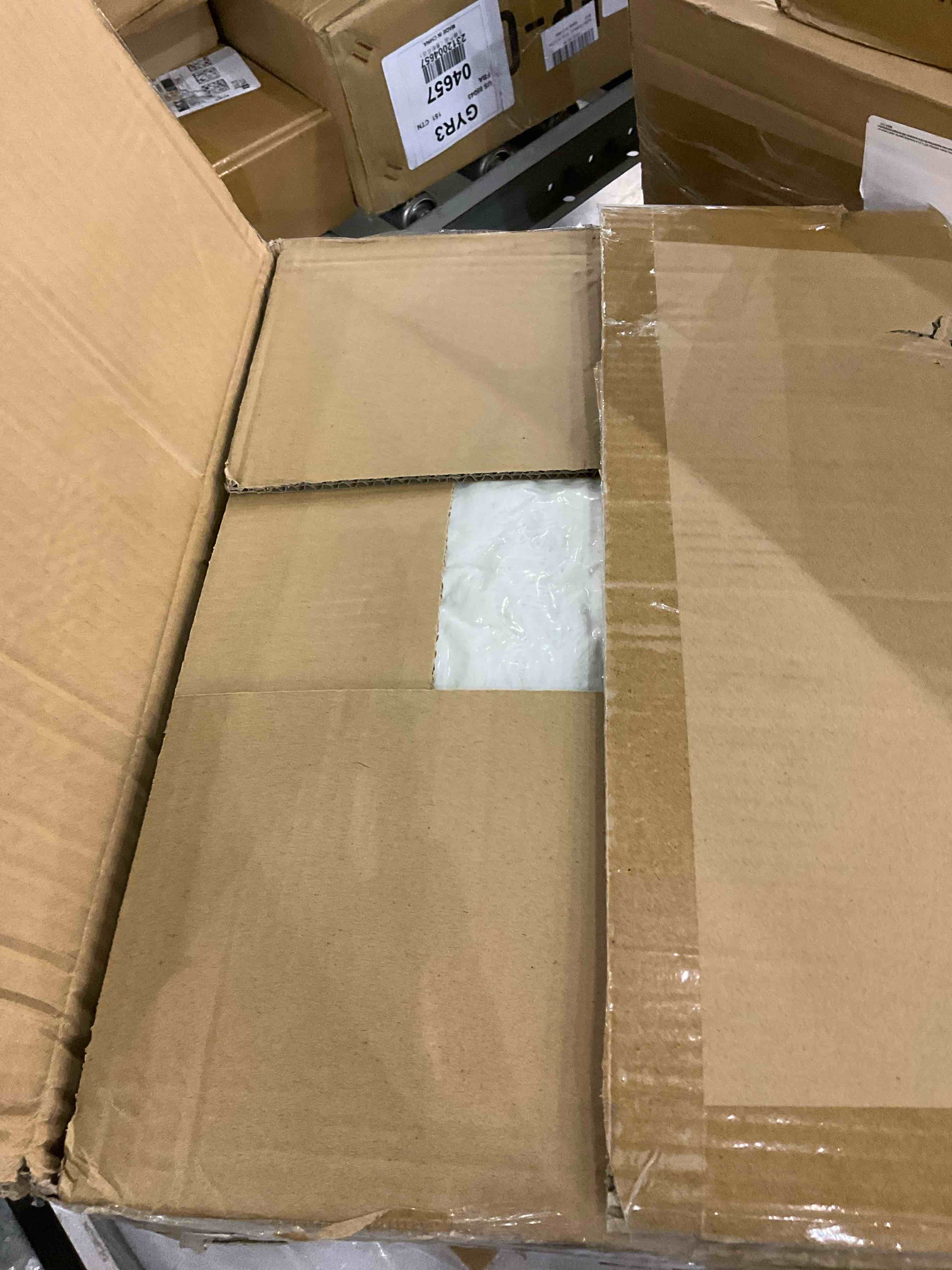 https://s3.amazonaws.com/lotting-images-prod/BargainHunt/EXS01048332_1709642963928.jpeg