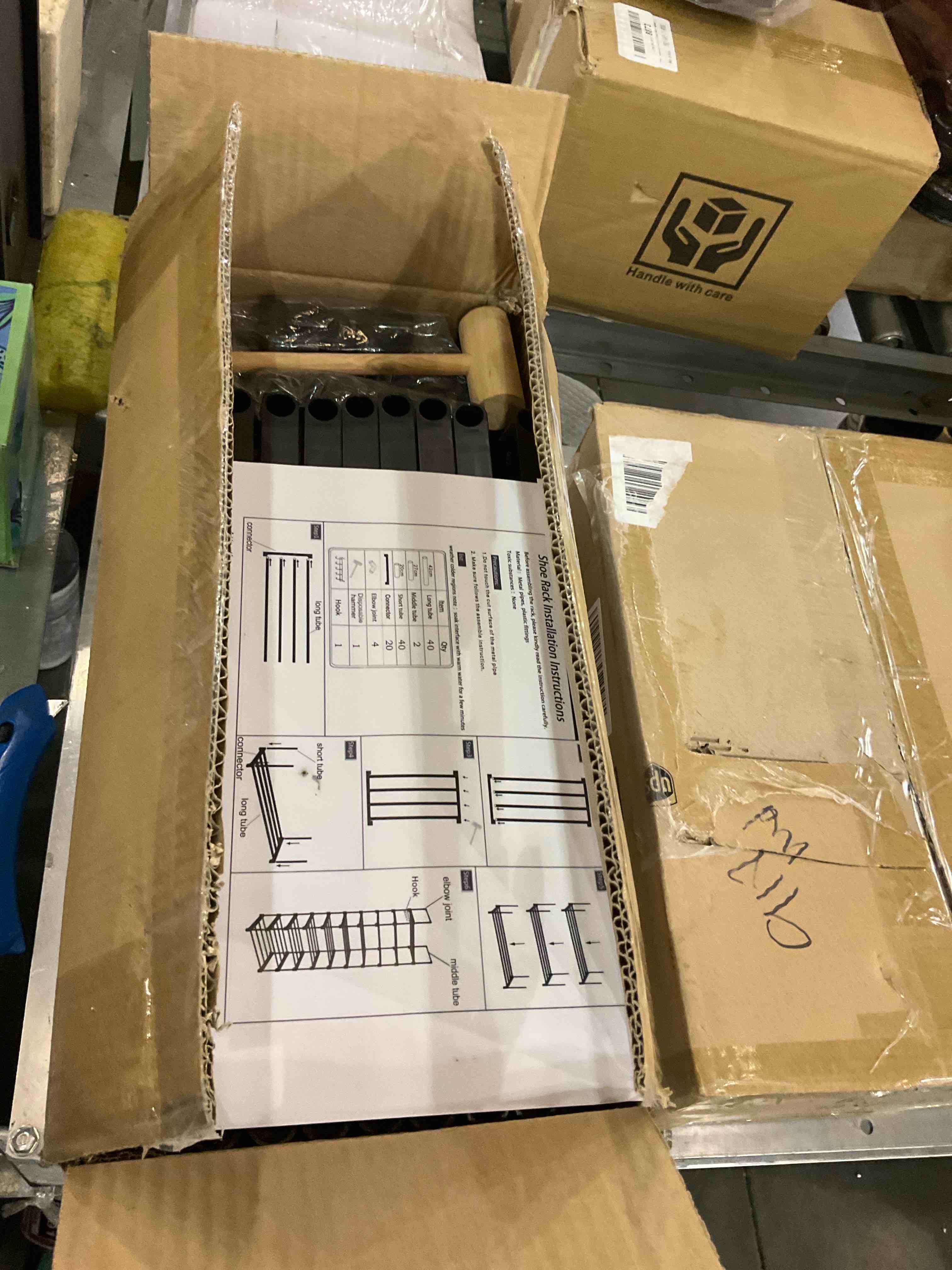 https://s3.amazonaws.com/lotting-images-prod/BargainHunt/EXS01048372_1709653695275.jpeg