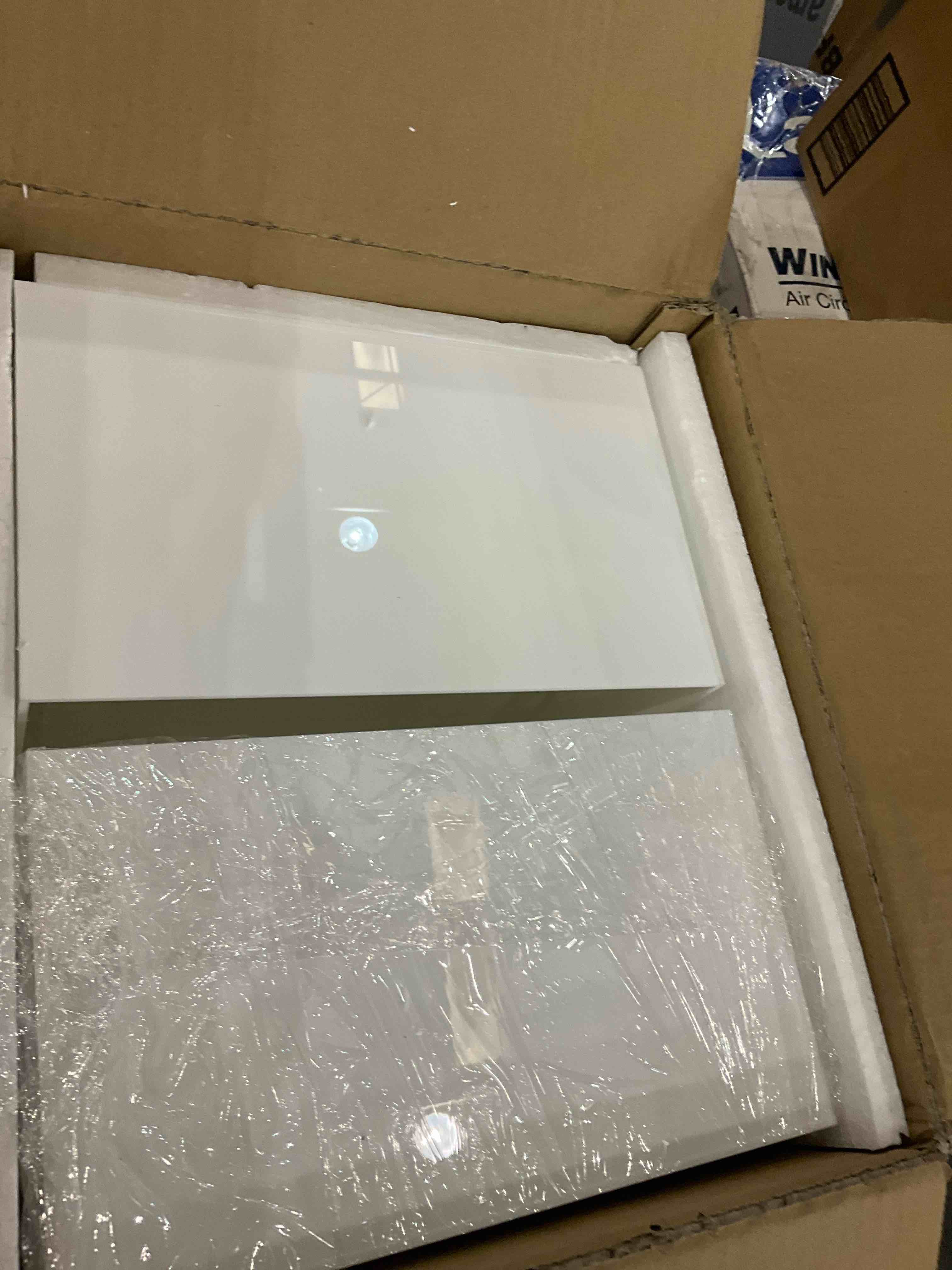 https://s3.amazonaws.com/lotting-images-prod/BargainHunt/EXS01048497_1709746853057.jpeg