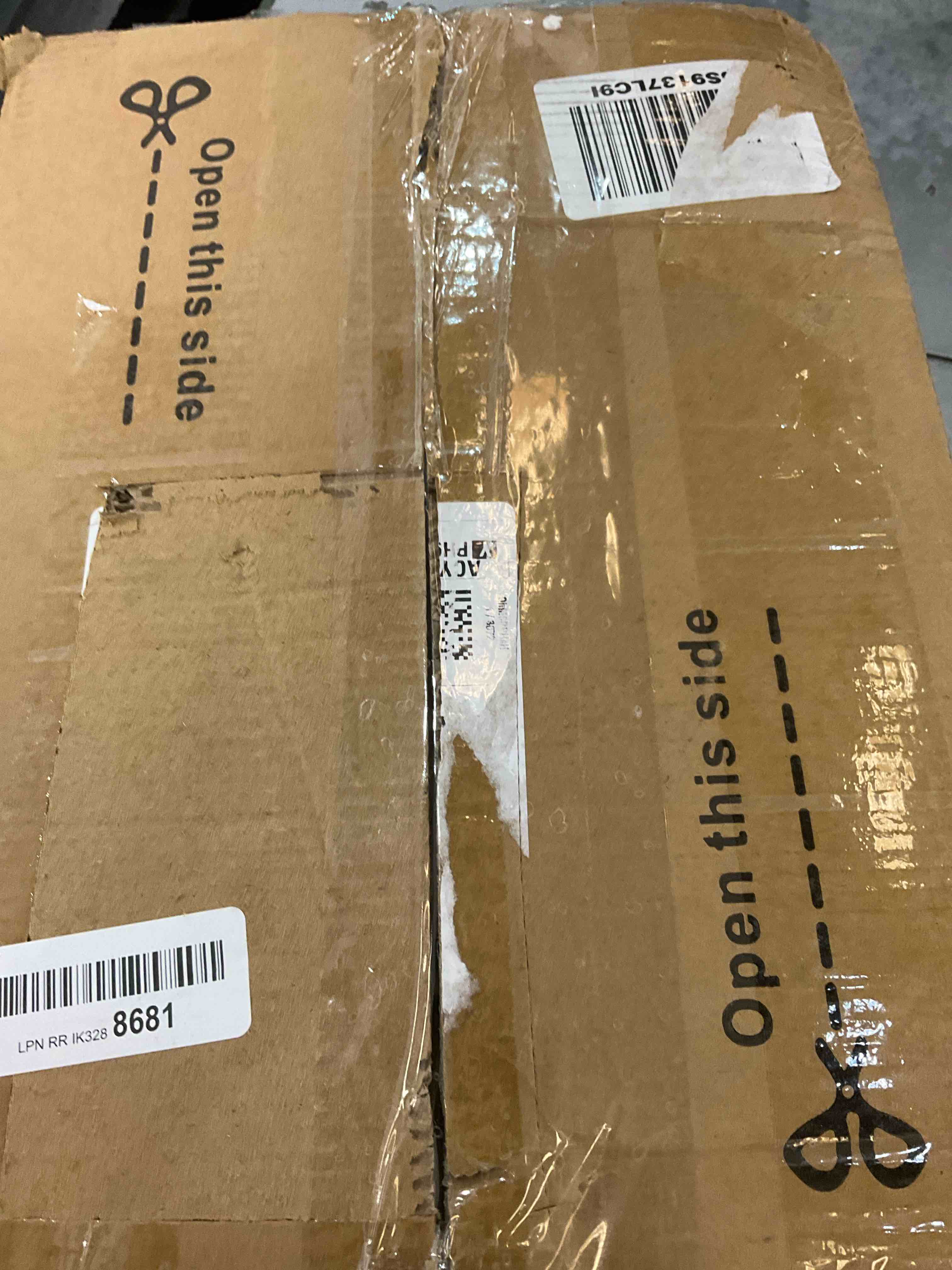 https://s3.amazonaws.com/lotting-images-prod/BargainHunt/EXS01049014_1707935891991.jpeg