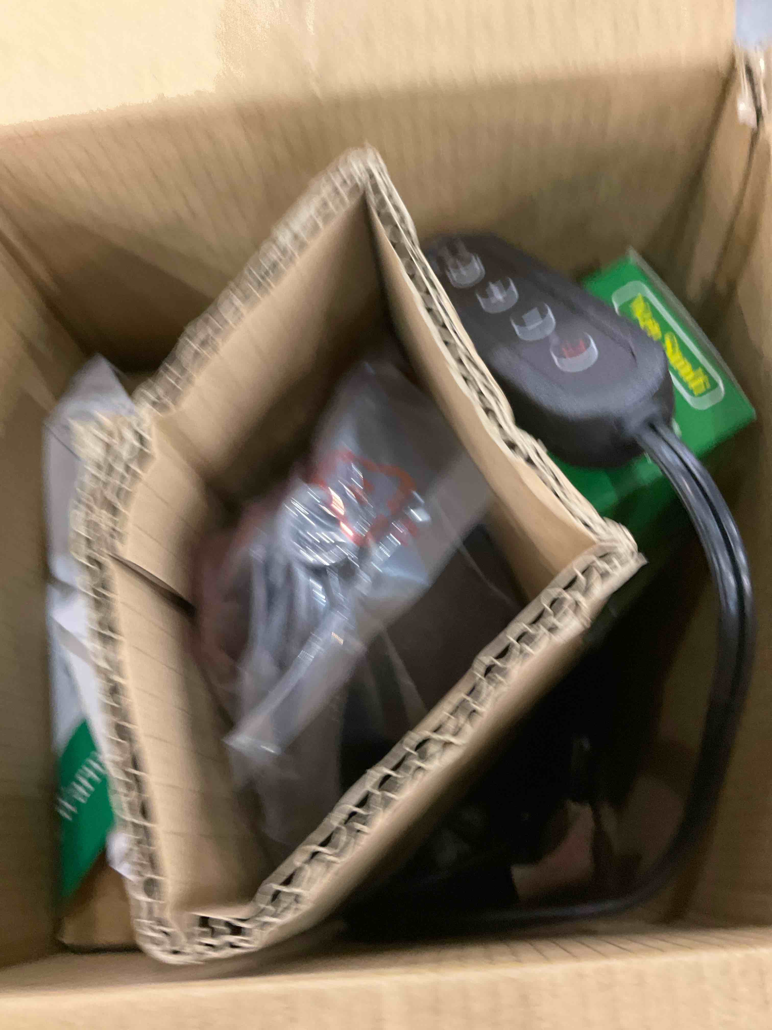 https://s3.amazonaws.com/lotting-images-prod/BargainHunt/EXS01049055_1708000289516.jpeg