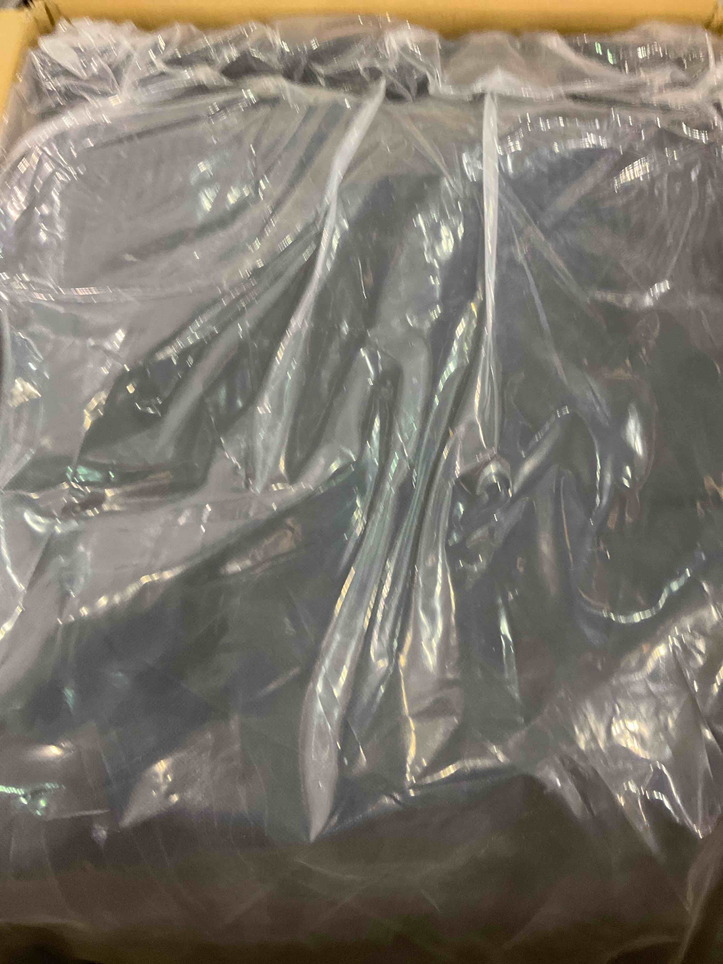 https://s3.amazonaws.com/lotting-images-prod/BargainHunt/EXS01049088_1708003700322.jpeg