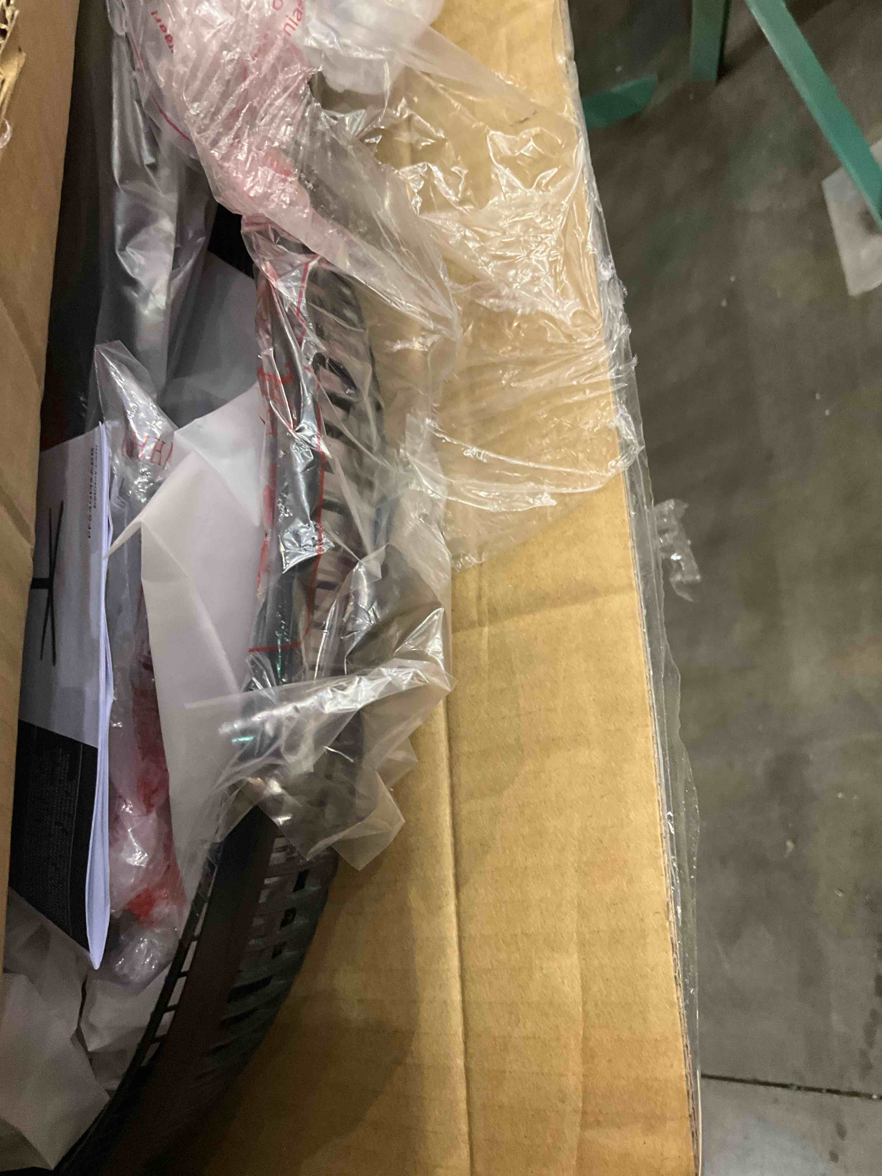 https://s3.amazonaws.com/lotting-images-prod/BargainHunt/EXS01049310_1708107670652.jpeg