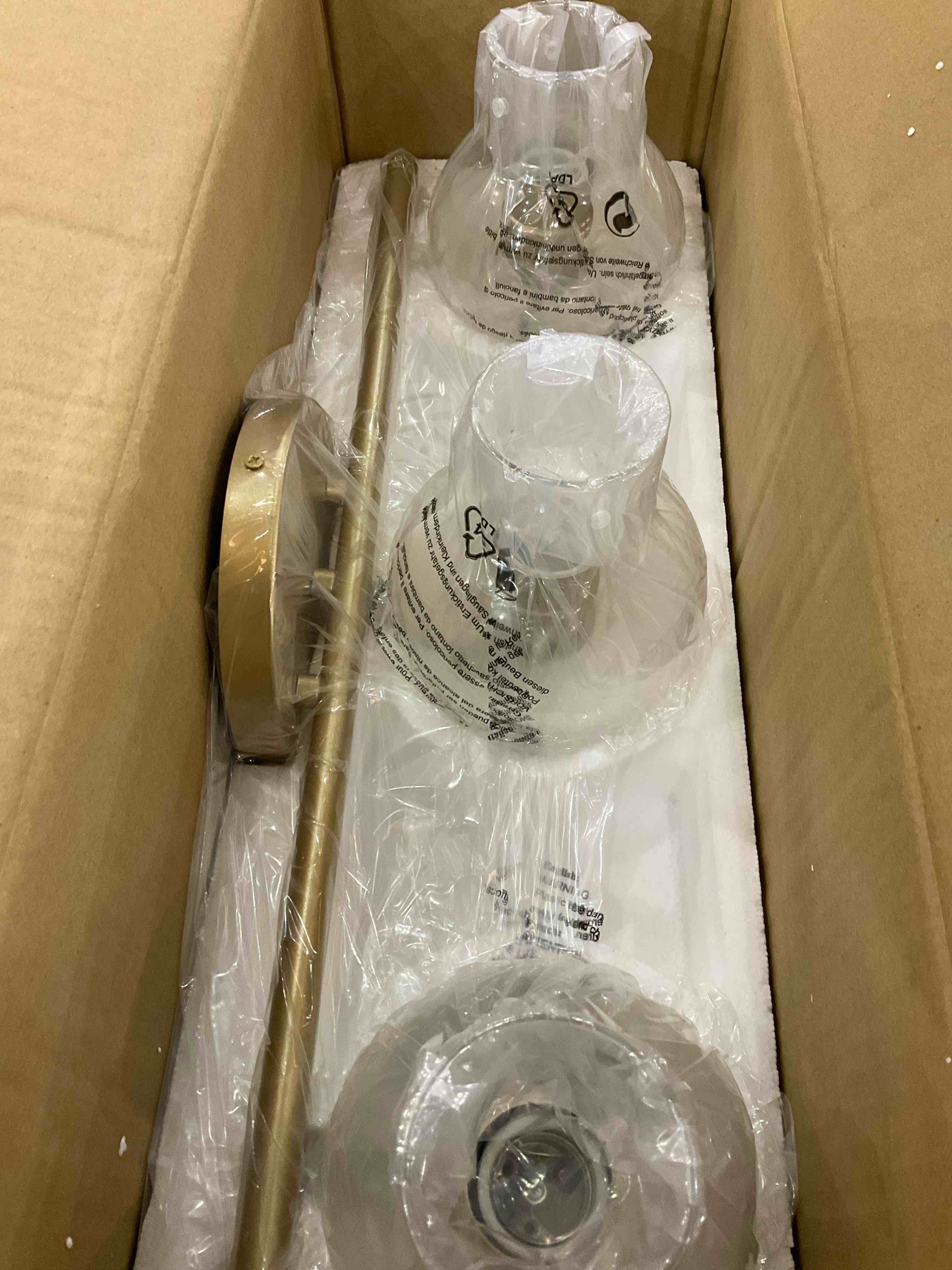 https://s3.amazonaws.com/lotting-images-prod/BargainHunt/EXS01049317_1708108944715.jpeg
