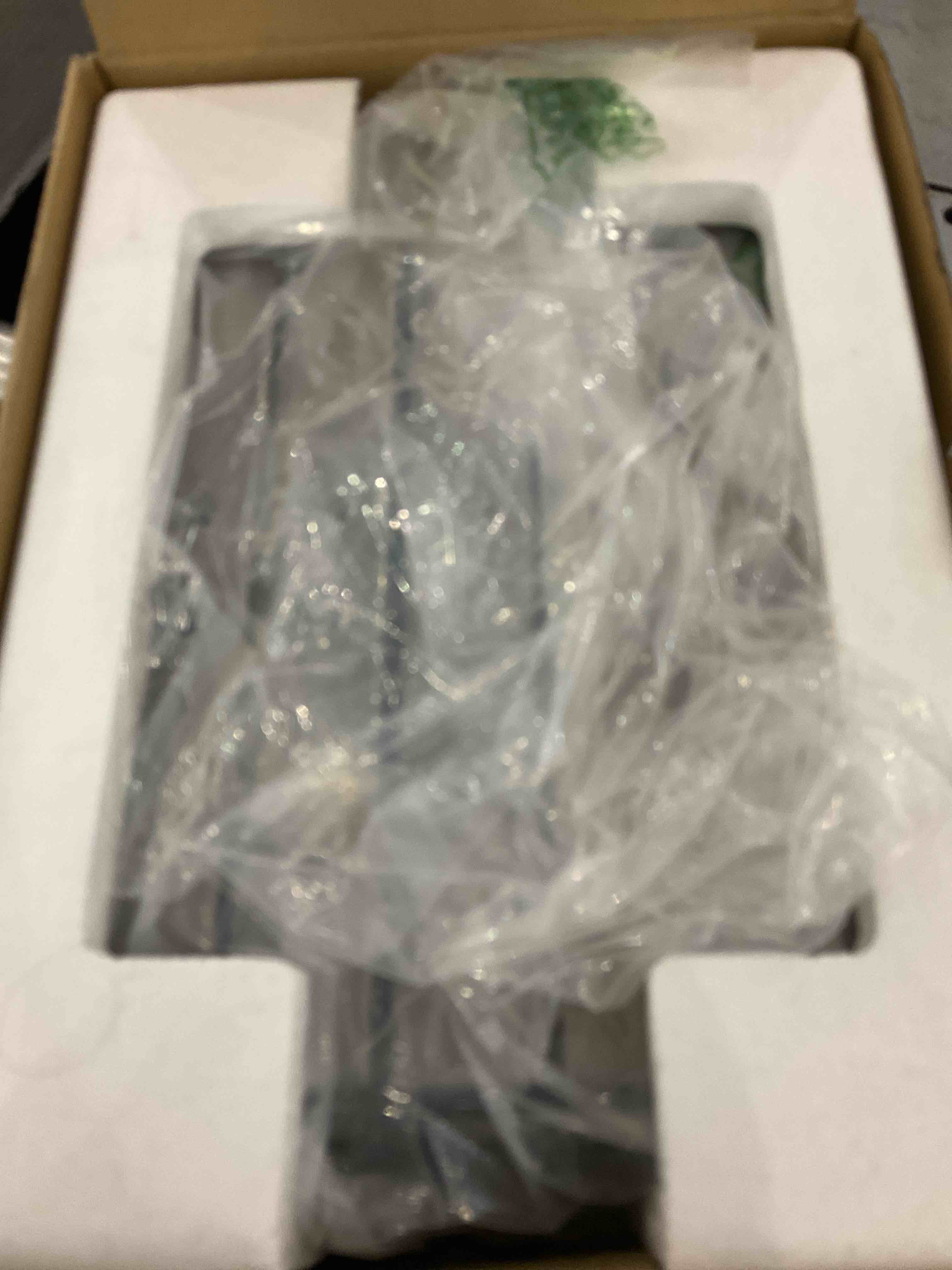 https://s3.amazonaws.com/lotting-images-prod/BargainHunt/EXS01049340_1708112896722.jpeg