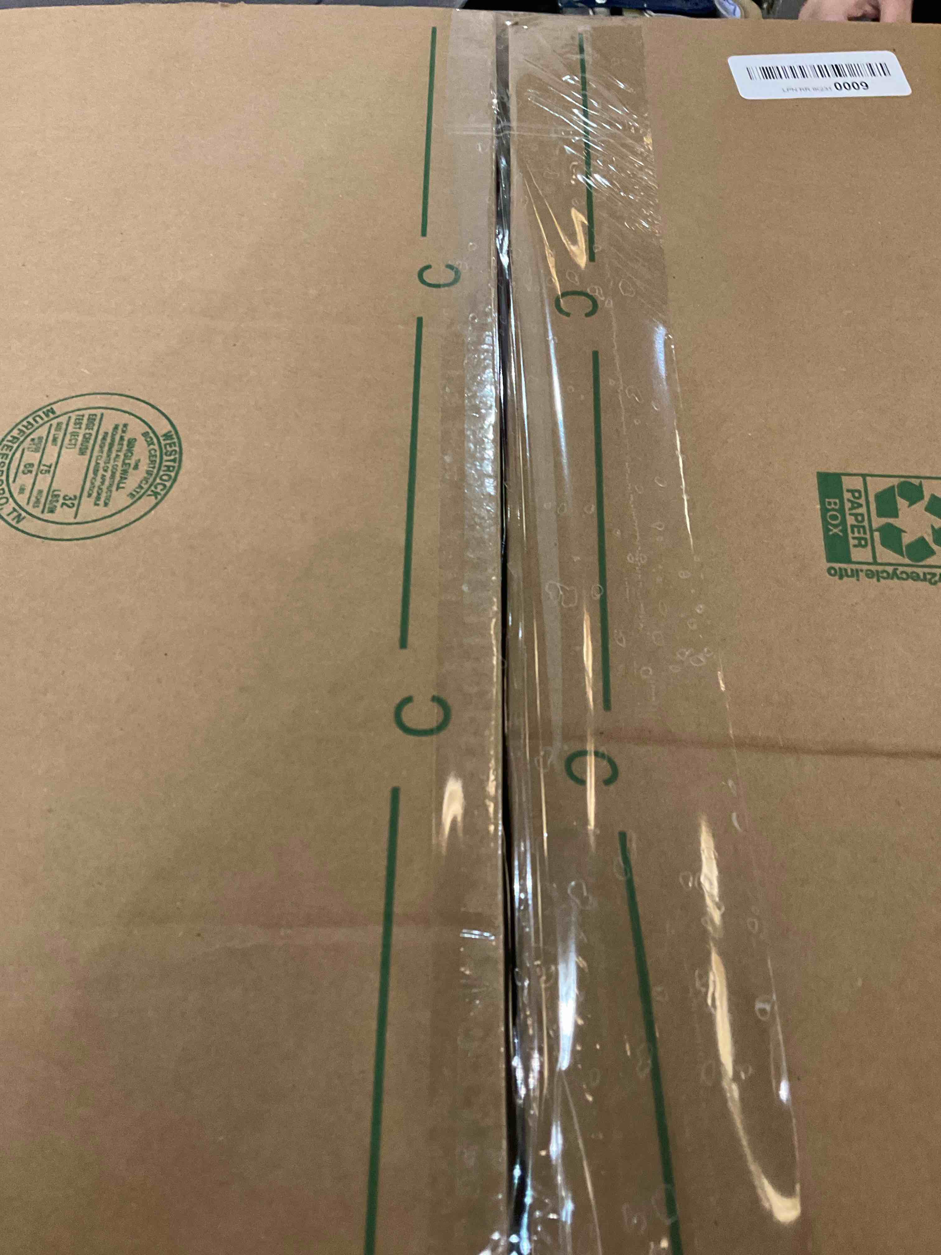 https://s3.amazonaws.com/lotting-images-prod/BargainHunt/EXS01049365_1708357552382.jpeg