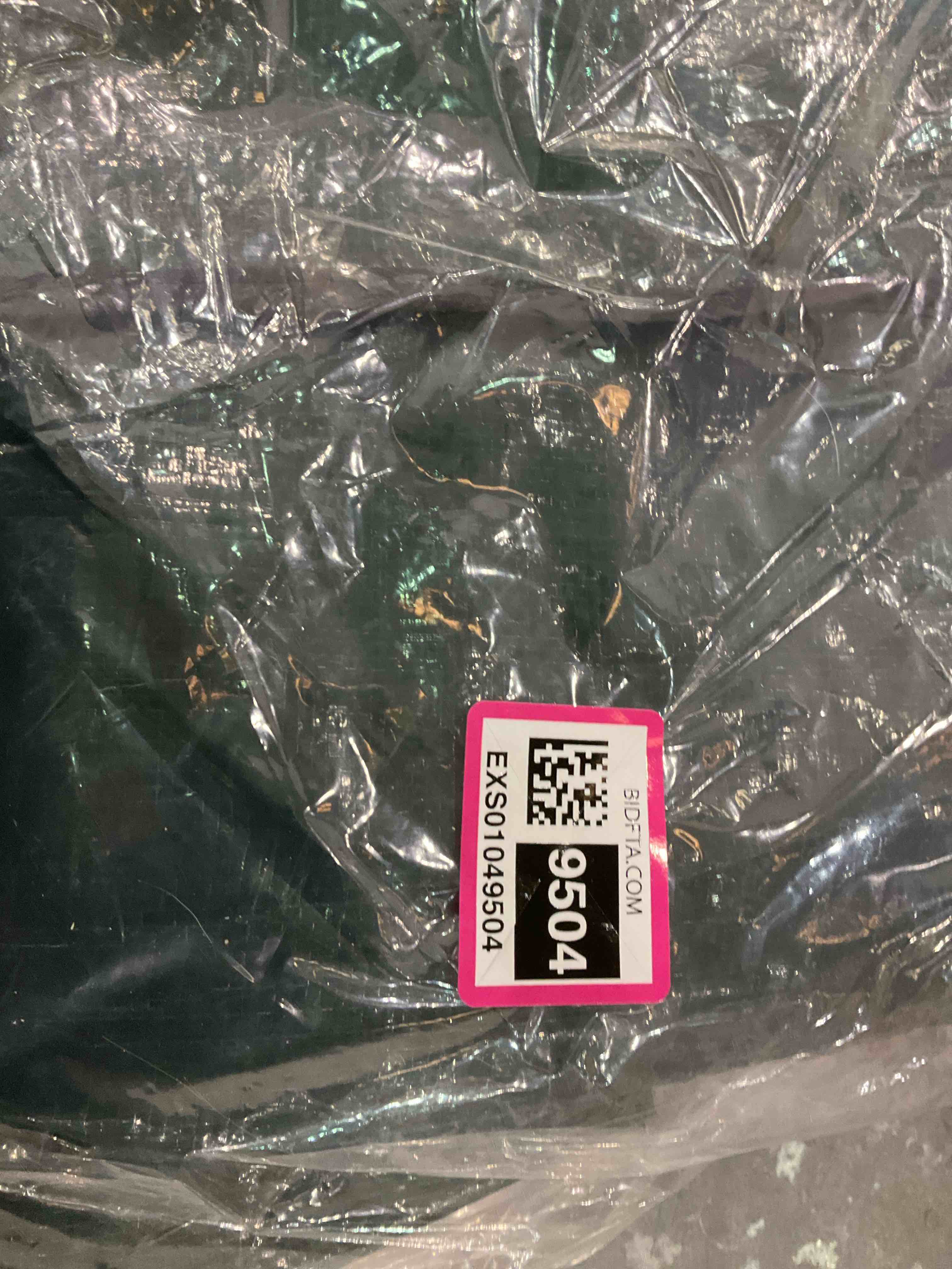 https://s3.amazonaws.com/lotting-images-prod/BargainHunt/EXS01049504_1707403627607.jpeg