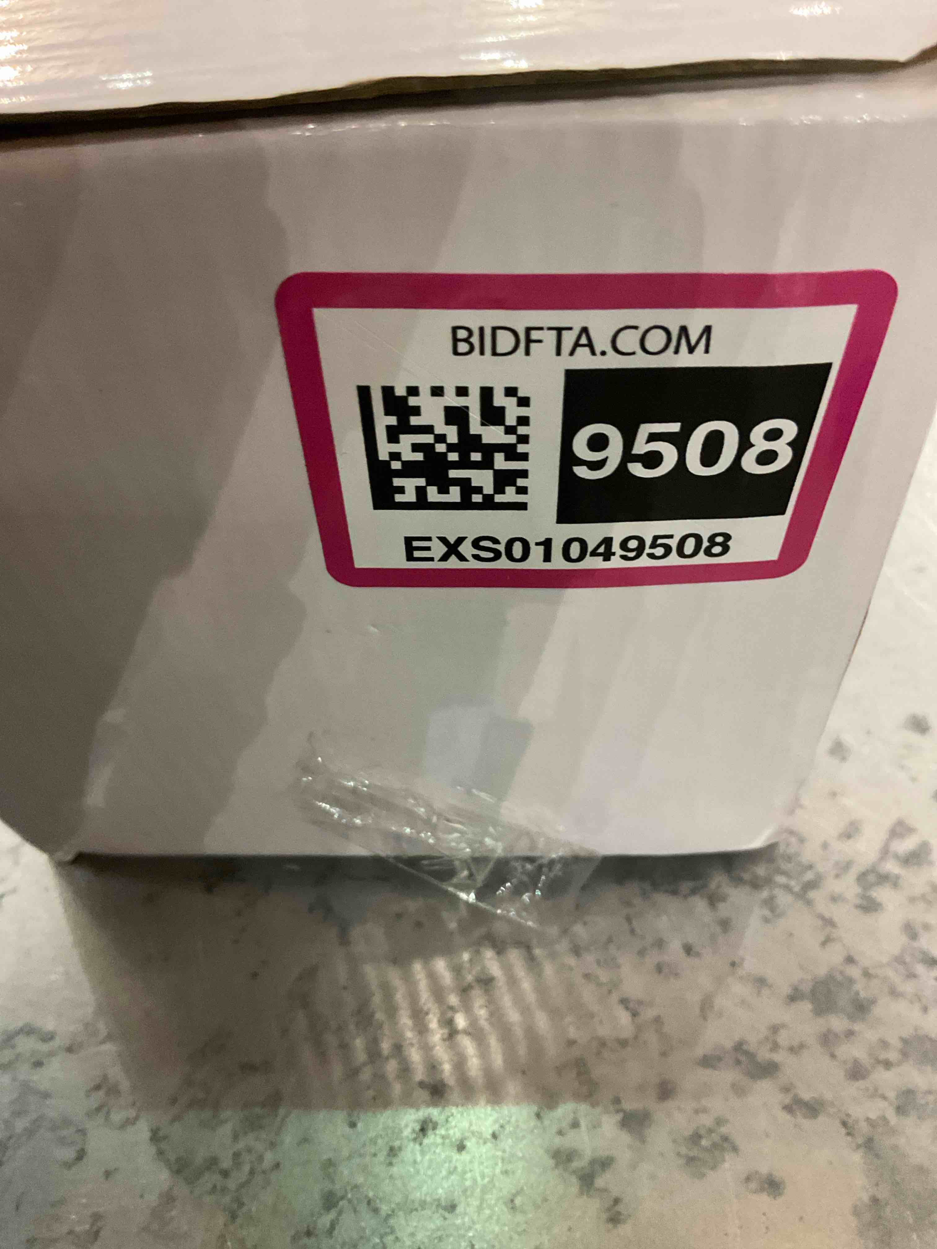 https://s3.amazonaws.com/lotting-images-prod/BargainHunt/EXS01049508_1707403936761.jpeg