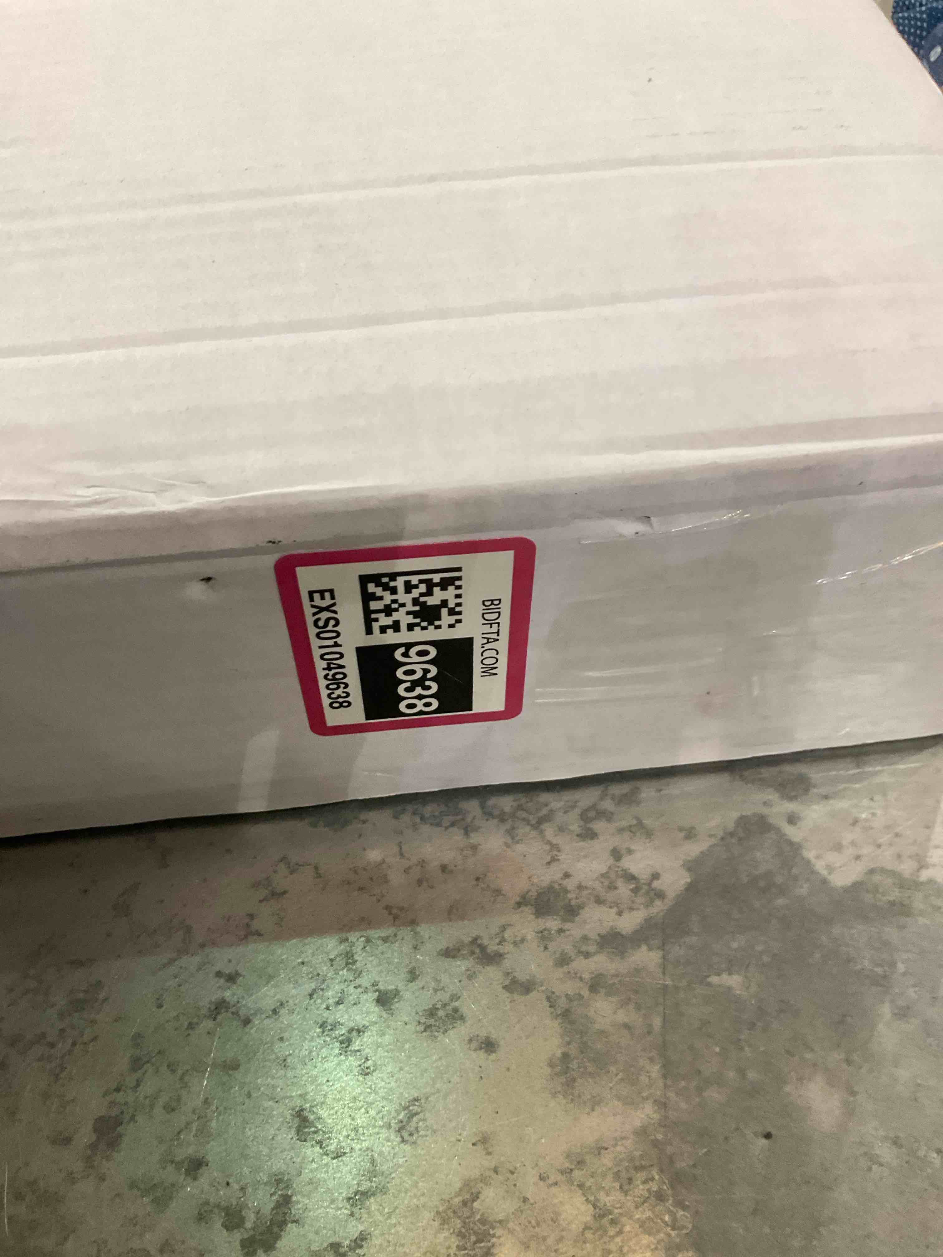 https://s3.amazonaws.com/lotting-images-prod/BargainHunt/EXS01049638_1707422177454.jpeg