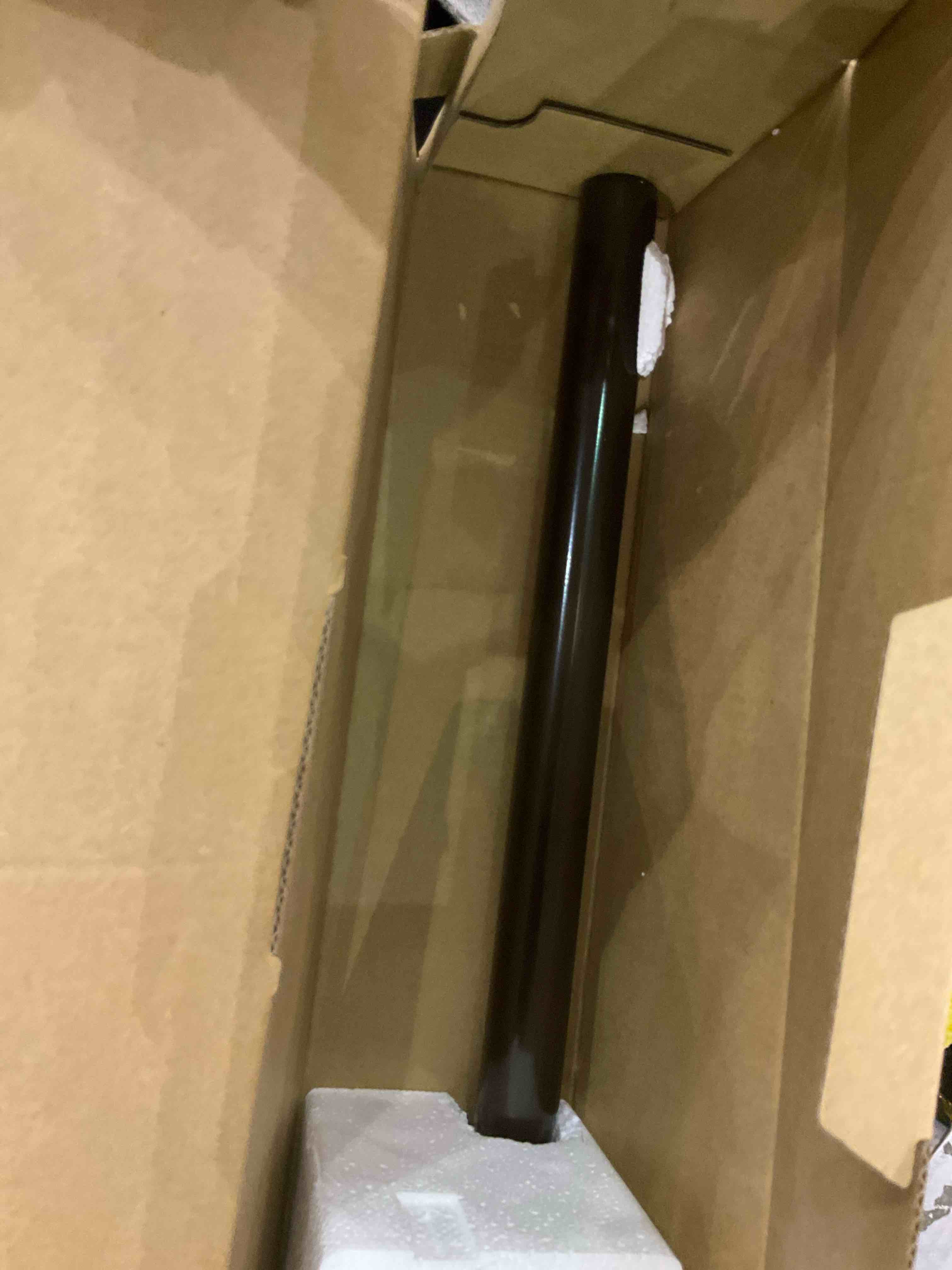 https://s3.amazonaws.com/lotting-images-prod/BargainHunt/EXS01049691_1707490586959.jpeg