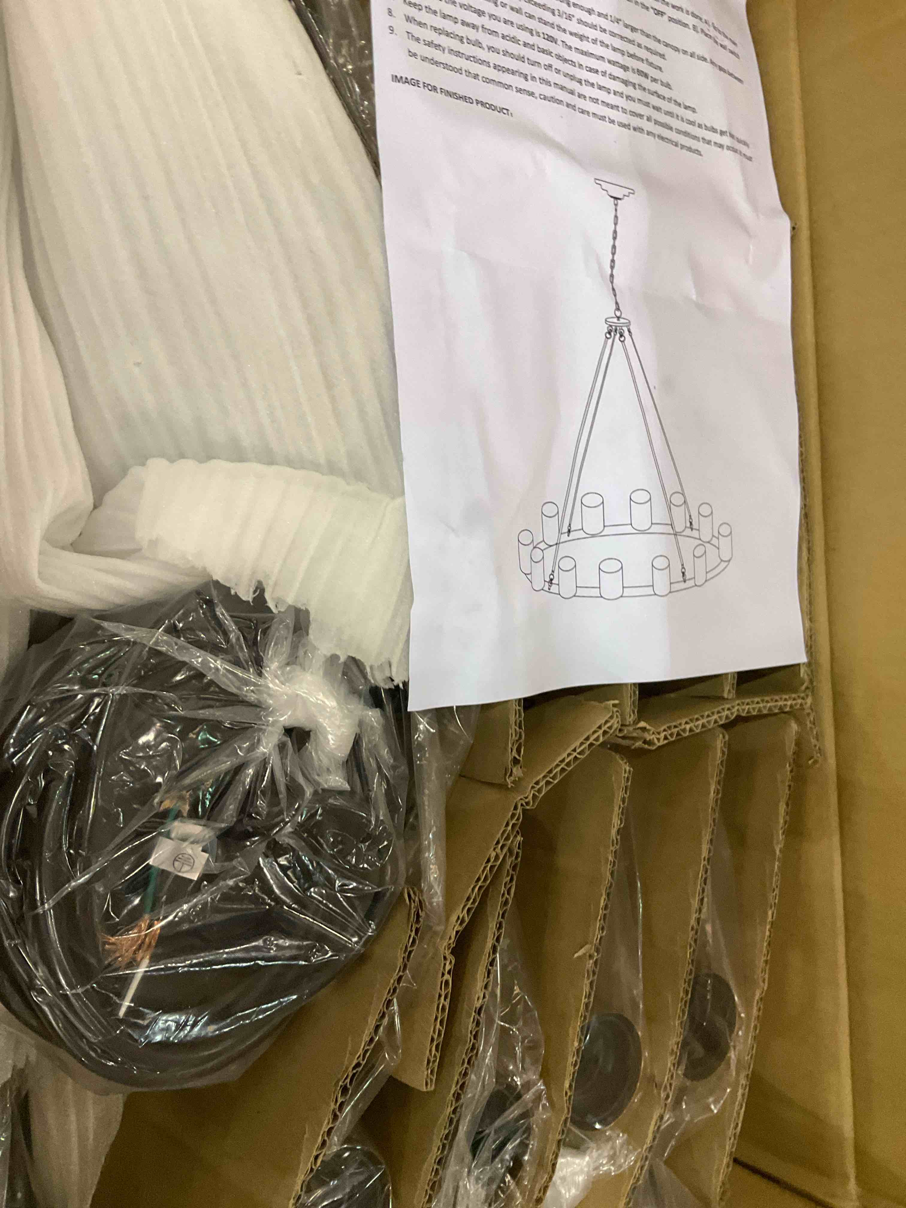 https://s3.amazonaws.com/lotting-images-prod/BargainHunt/EXS01049717_1707500743407.jpeg