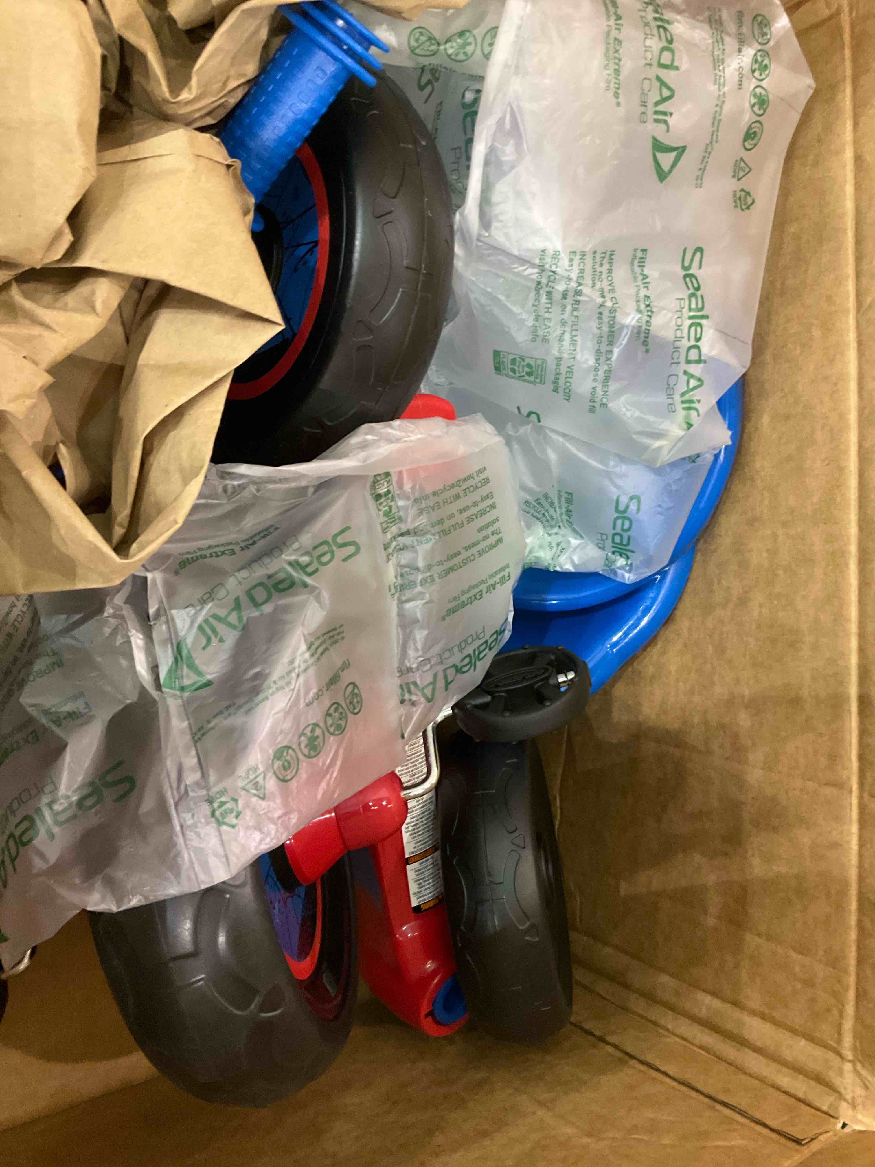 https://s3.amazonaws.com/lotting-images-prod/BargainHunt/EXS01049821_1707752805735.jpeg
