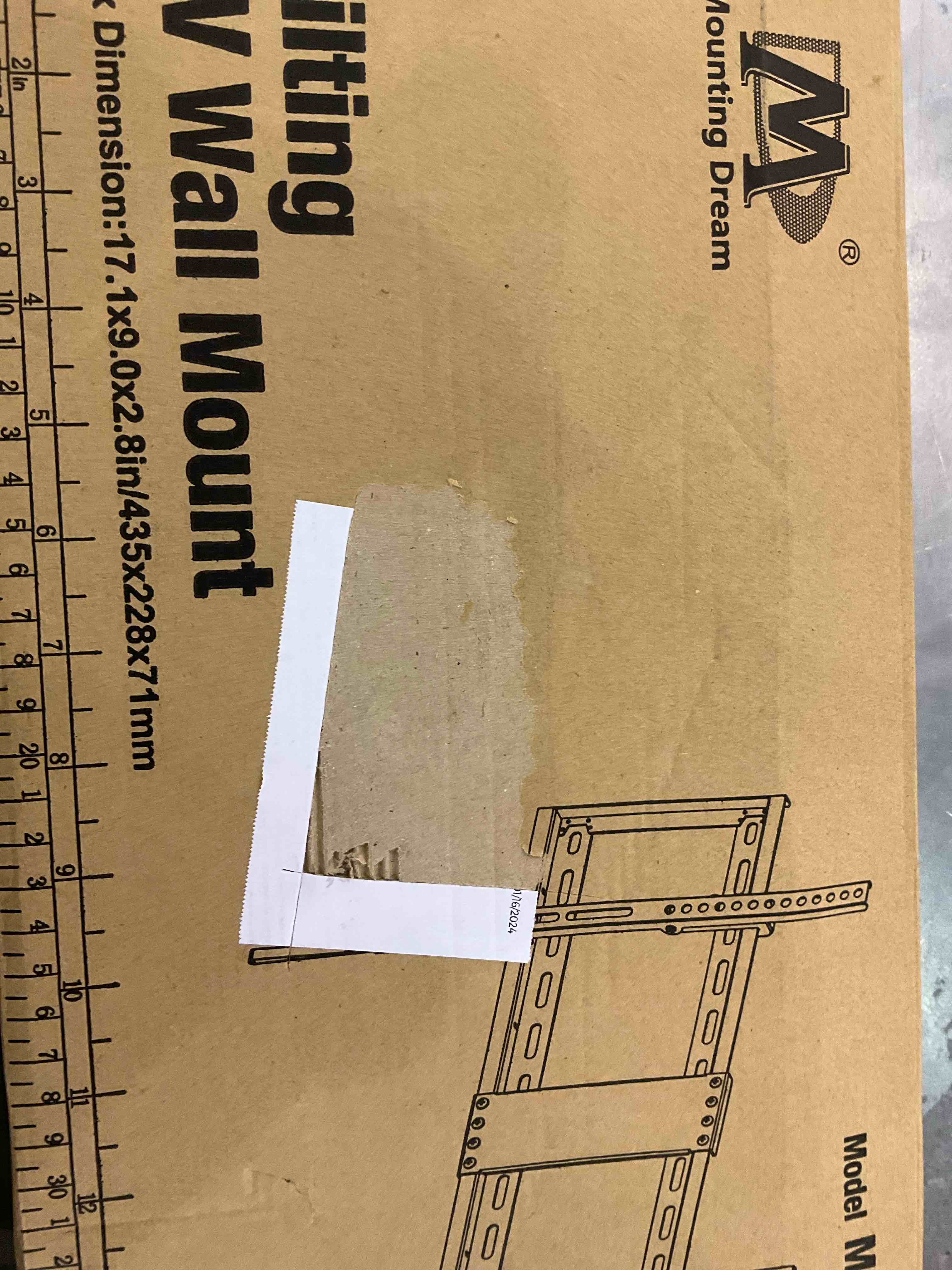 https://s3.amazonaws.com/lotting-images-prod/BargainHunt/EXS01049891_1707828502025.jpeg