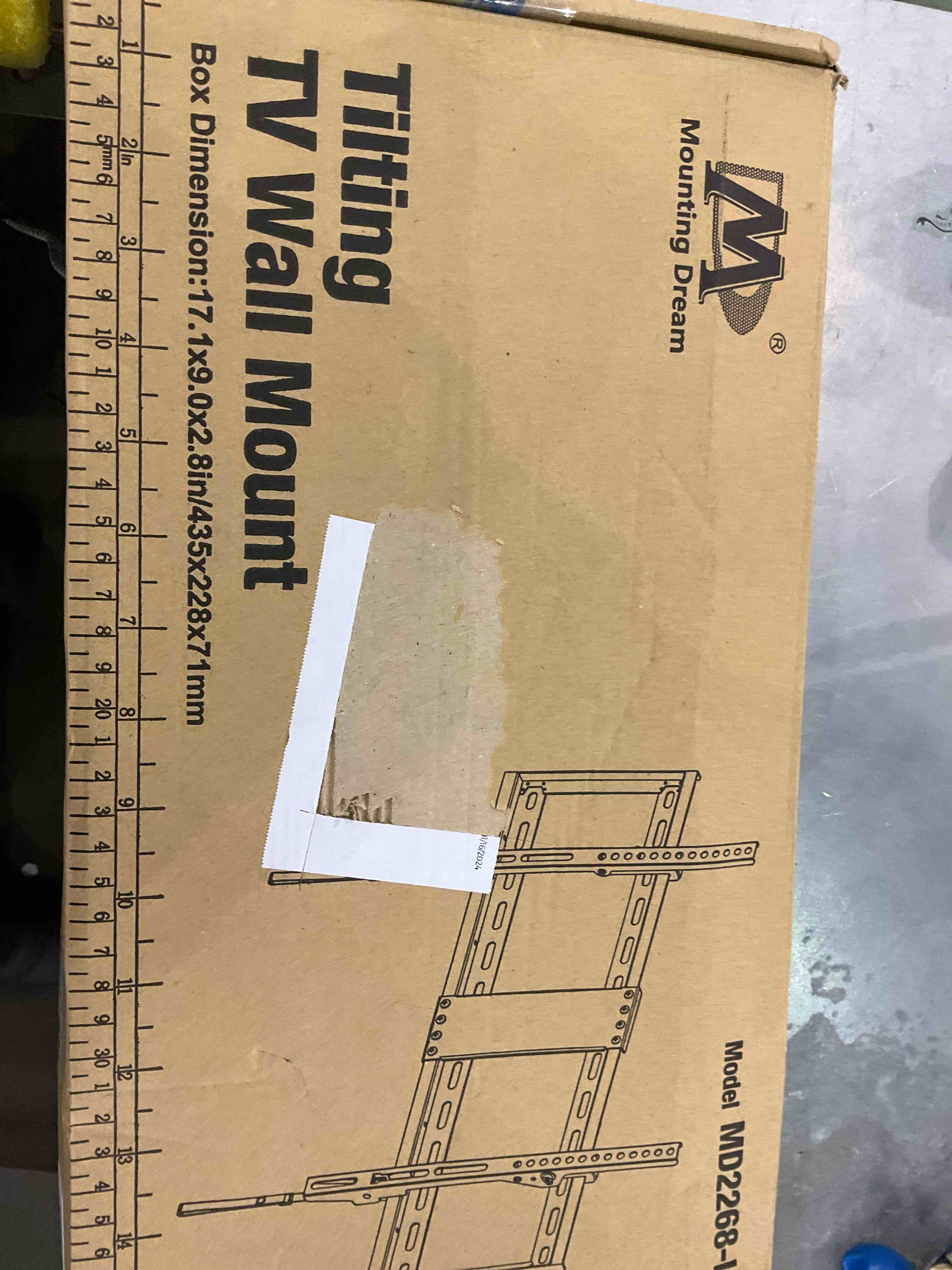 https://s3.amazonaws.com/lotting-images-prod/BargainHunt/EXS01049891_1707828503024.jpeg