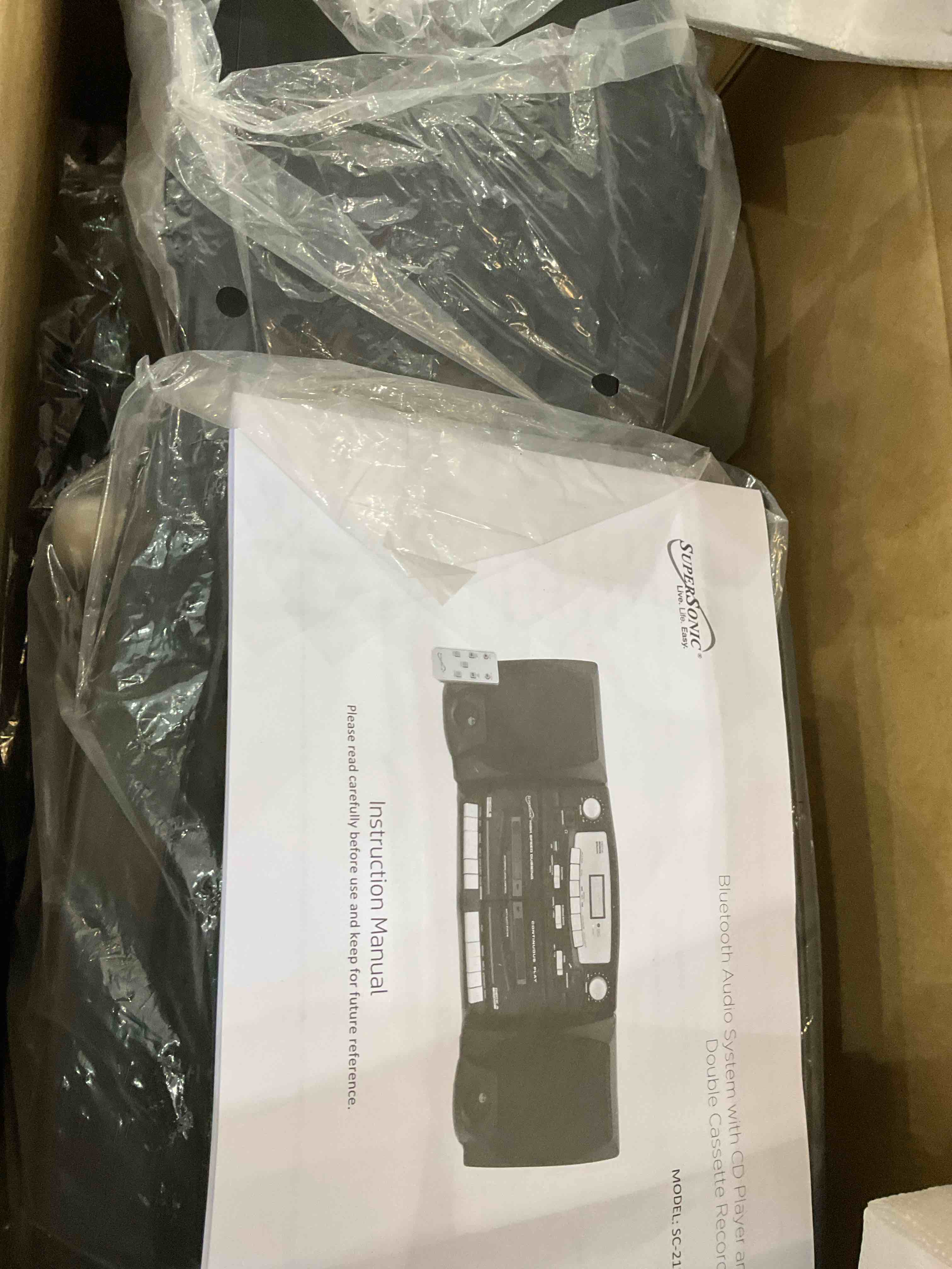 https://s3.amazonaws.com/lotting-images-prod/BargainHunt/EXS01049956_1707840108660.jpeg