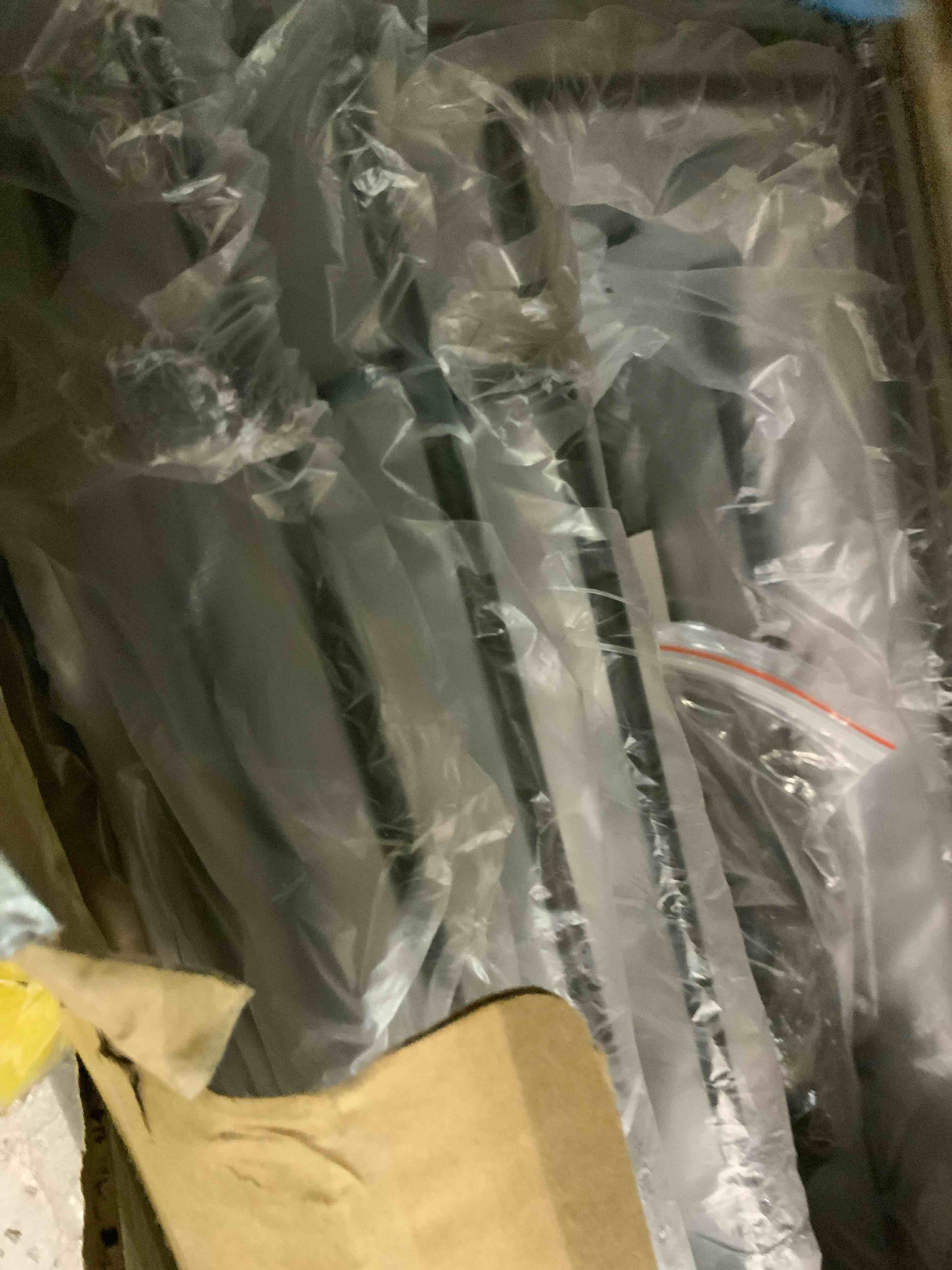 https://s3.amazonaws.com/lotting-images-prod/BargainHunt/EXS01050553_1706547303053.jpeg