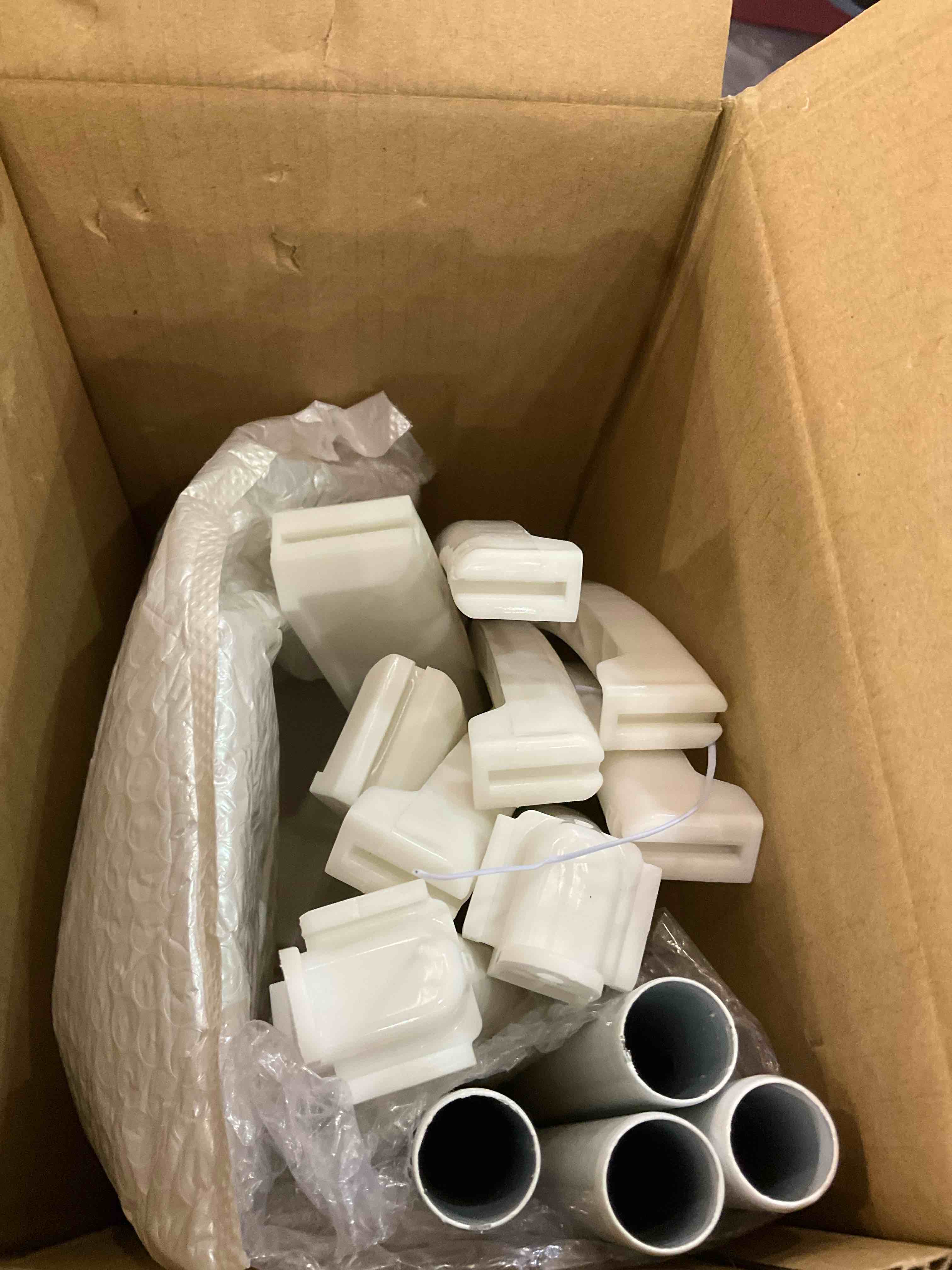 https://s3.amazonaws.com/lotting-images-prod/BargainHunt/EXS01060004_1707229729900.jpeg