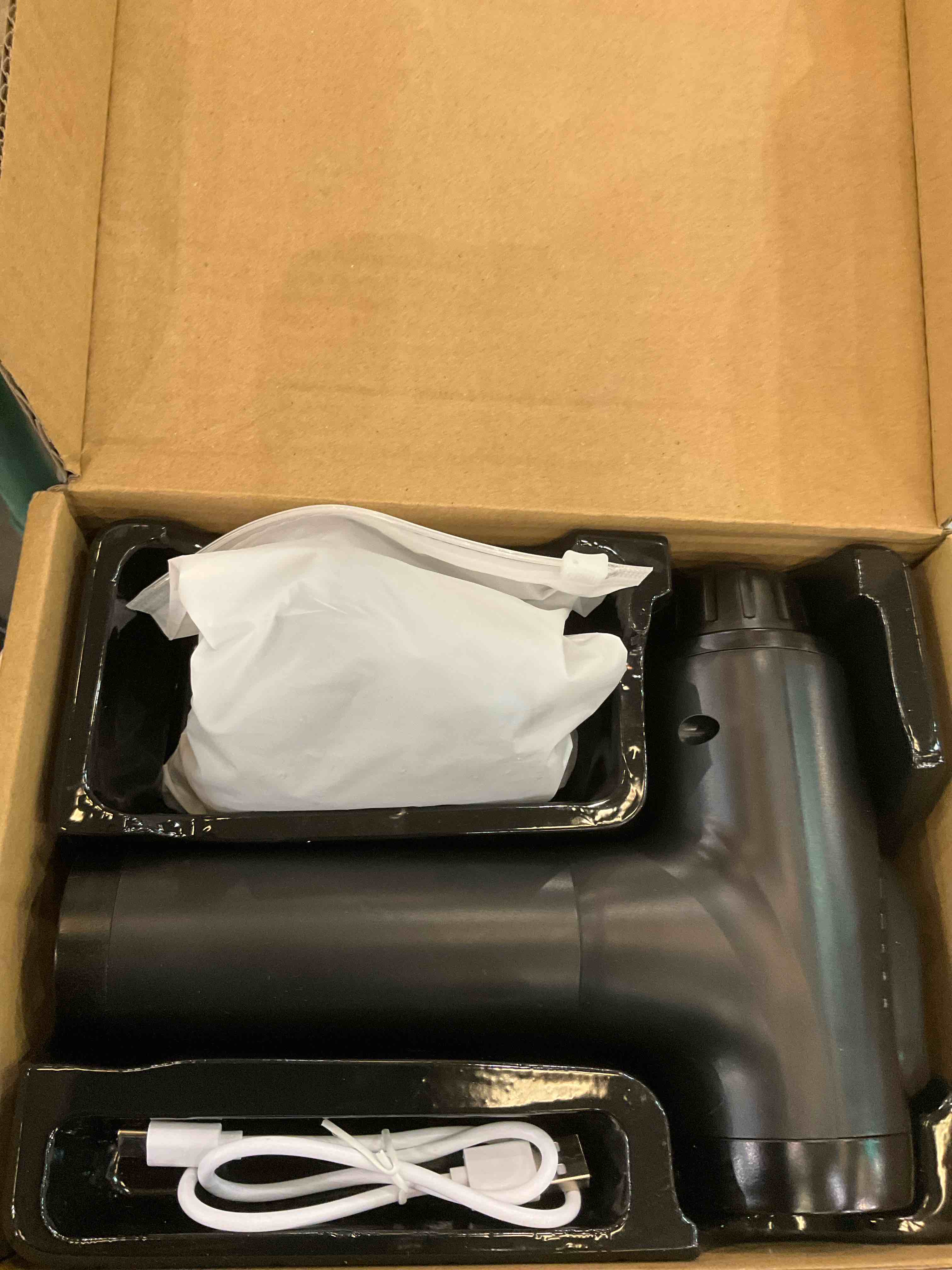 https://s3.amazonaws.com/lotting-images-prod/BargainHunt/EXS01060087_1707243402684.jpeg