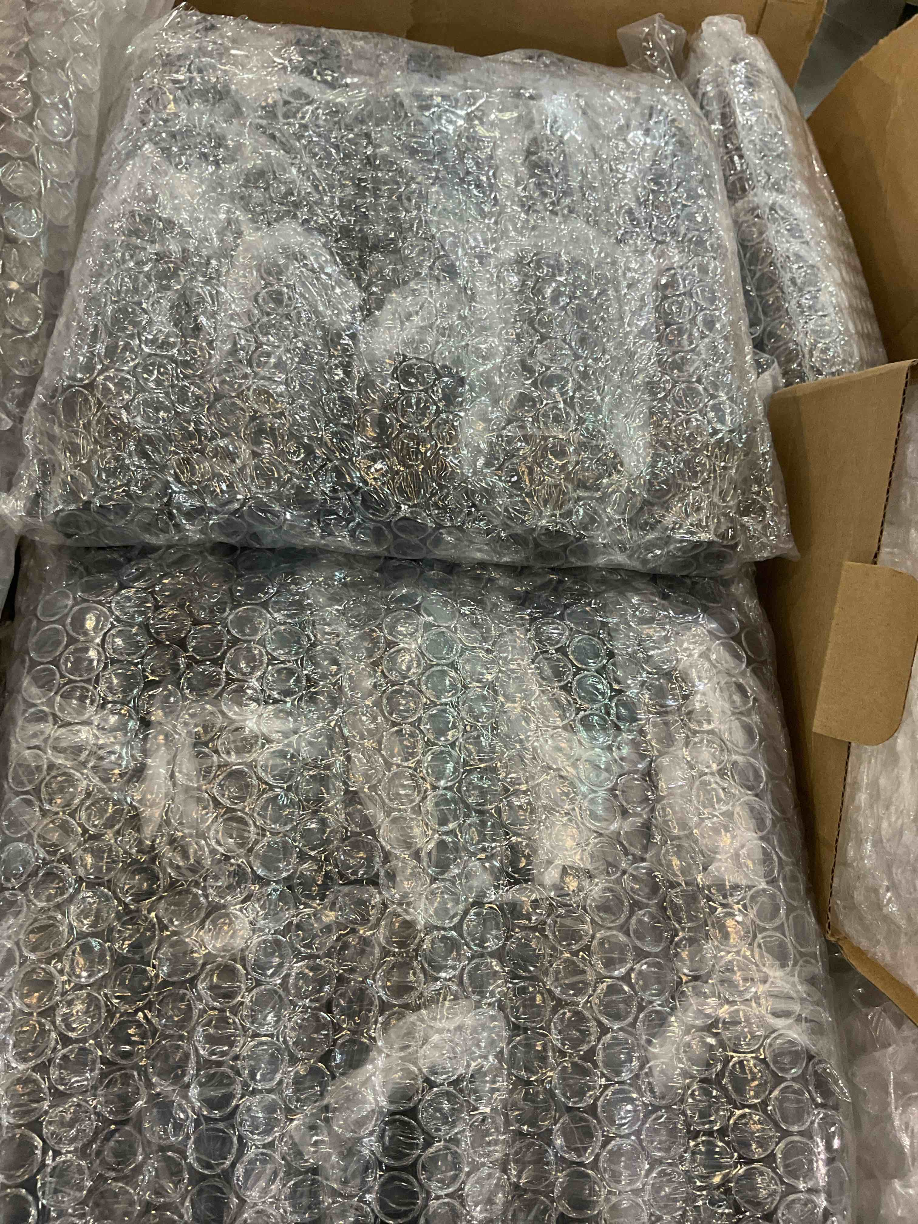 https://s3.amazonaws.com/lotting-images-prod/BargainHunt/EXS01060106_1707247567085.jpeg