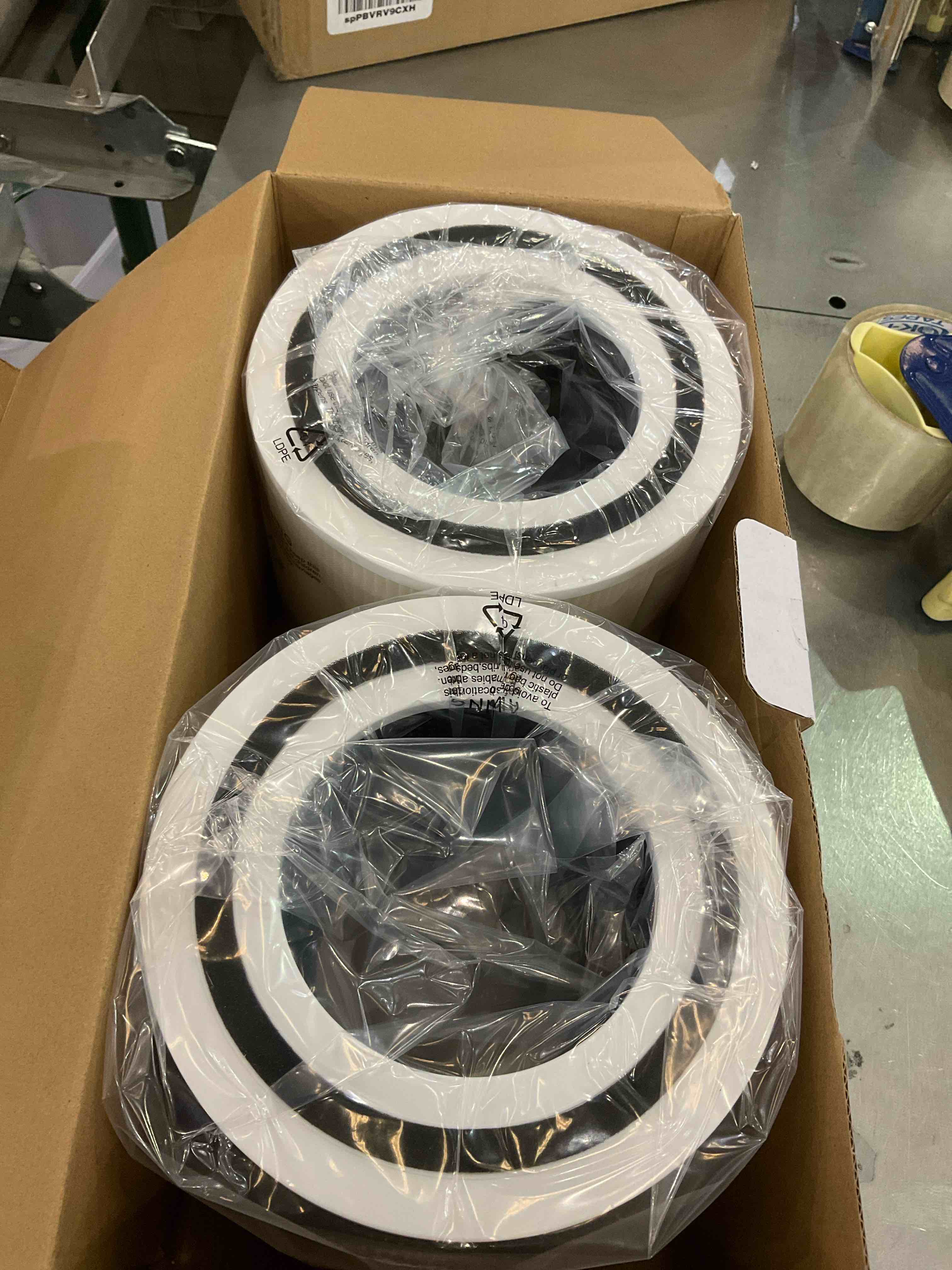 https://s3.amazonaws.com/lotting-images-prod/BargainHunt/EXS01060250_1707330467724.jpeg