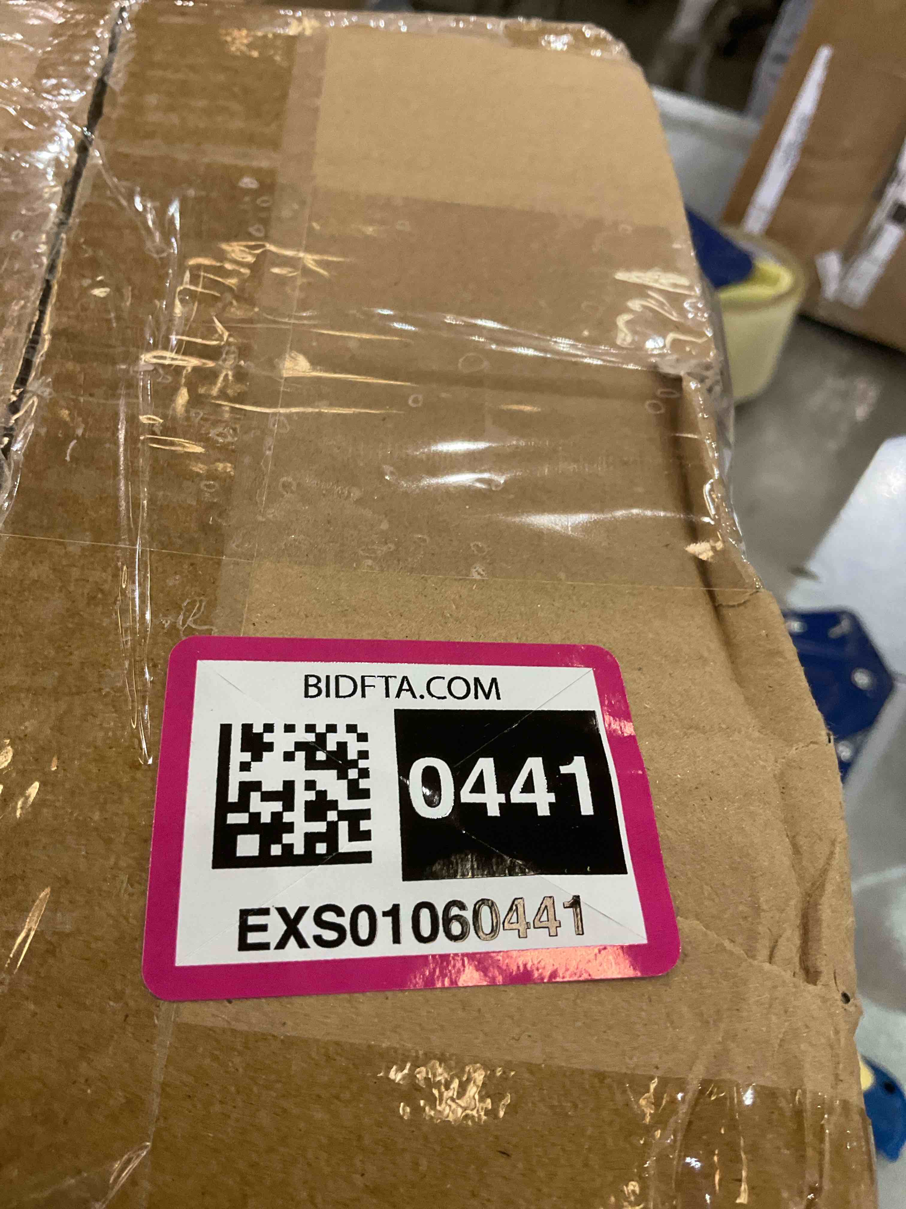 https://s3.amazonaws.com/lotting-images-prod/BargainHunt/EXS01060441_1707421882364.jpeg