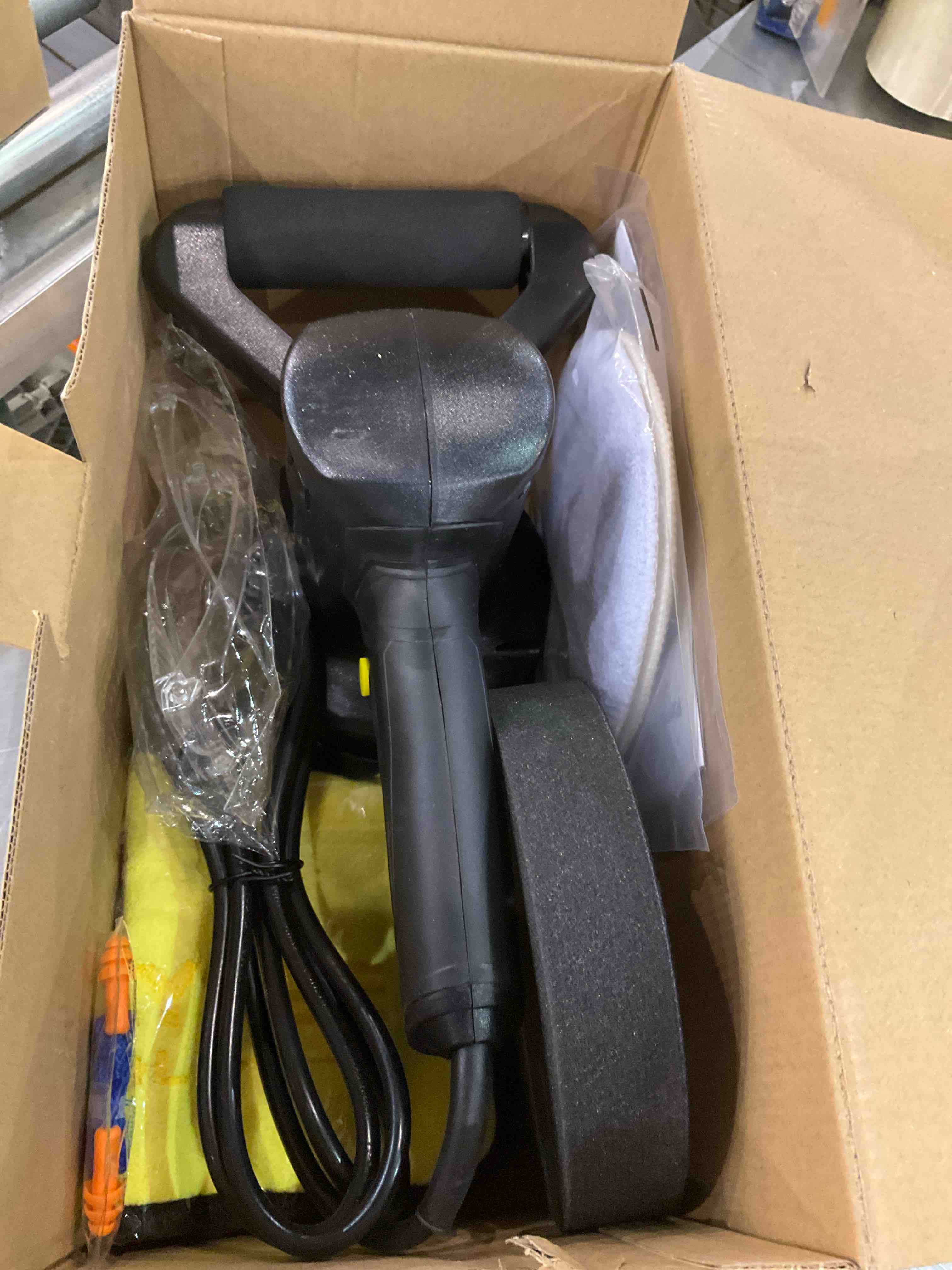https://s3.amazonaws.com/lotting-images-prod/BargainHunt/EXS01060462_1707482124507.jpeg