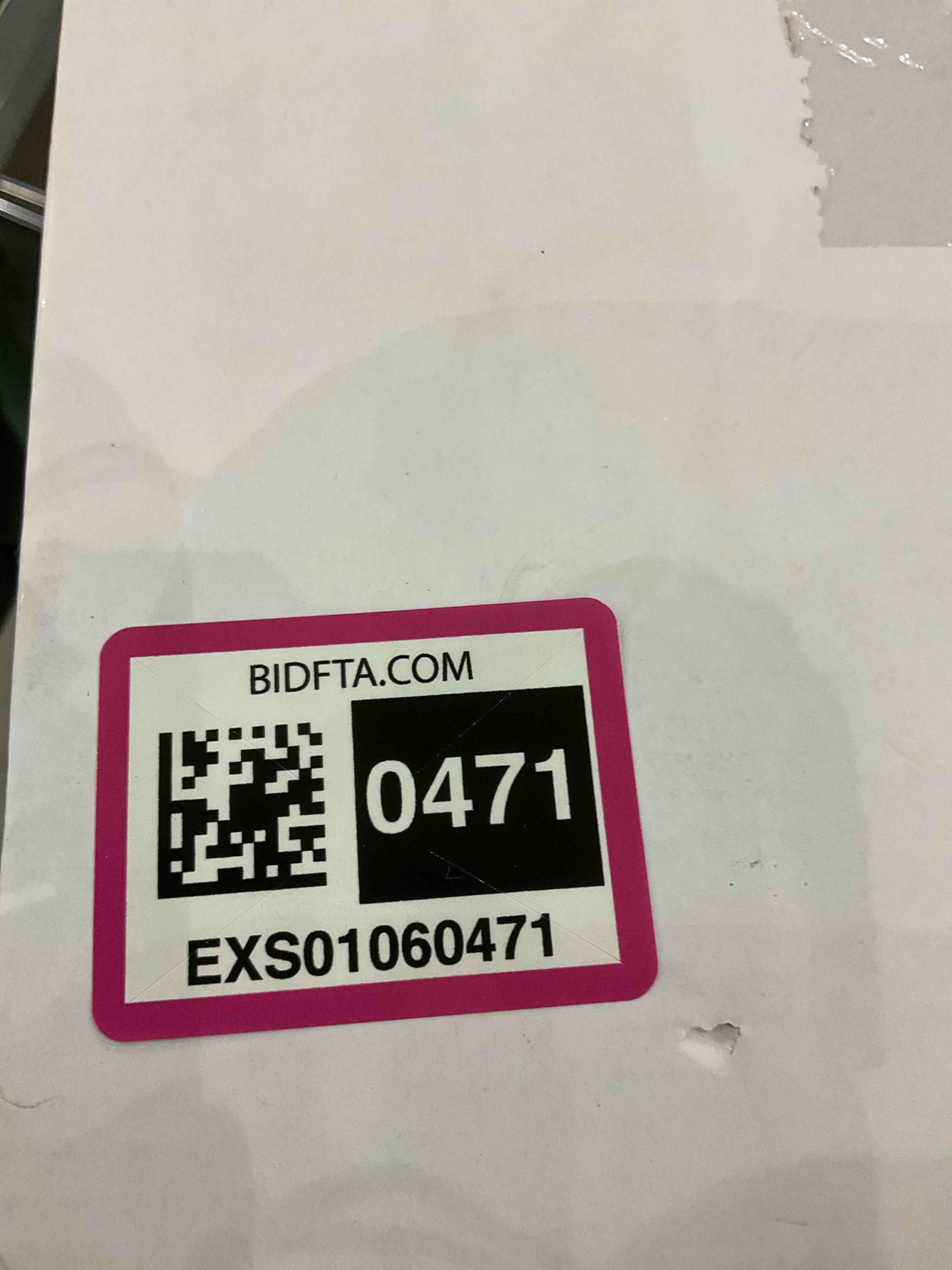 https://s3.amazonaws.com/lotting-images-prod/BargainHunt/EXS01060471_1707483243533.jpeg