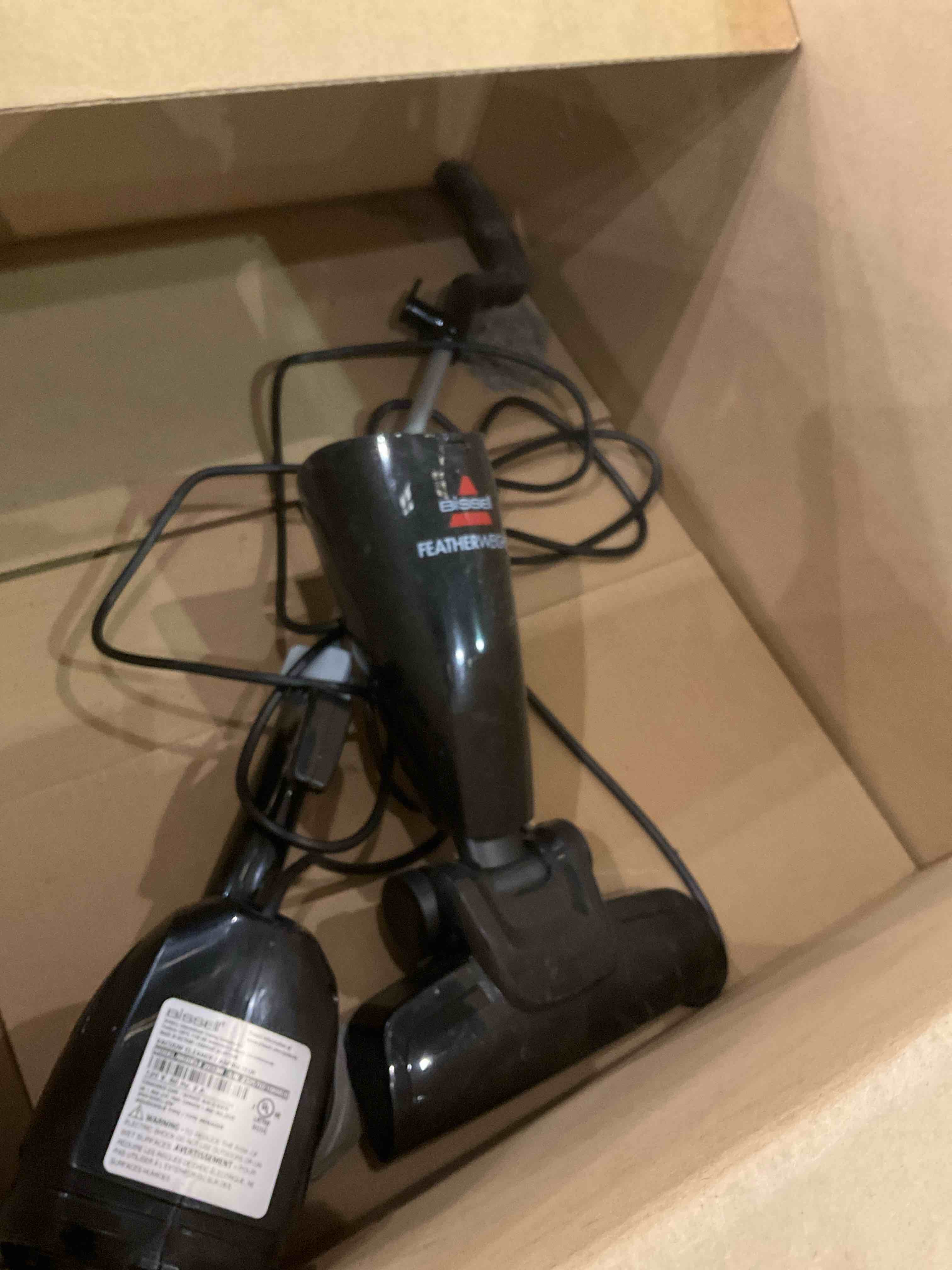 https://s3.amazonaws.com/lotting-images-prod/BargainHunt/EXS01060498_1707489904235.jpeg
