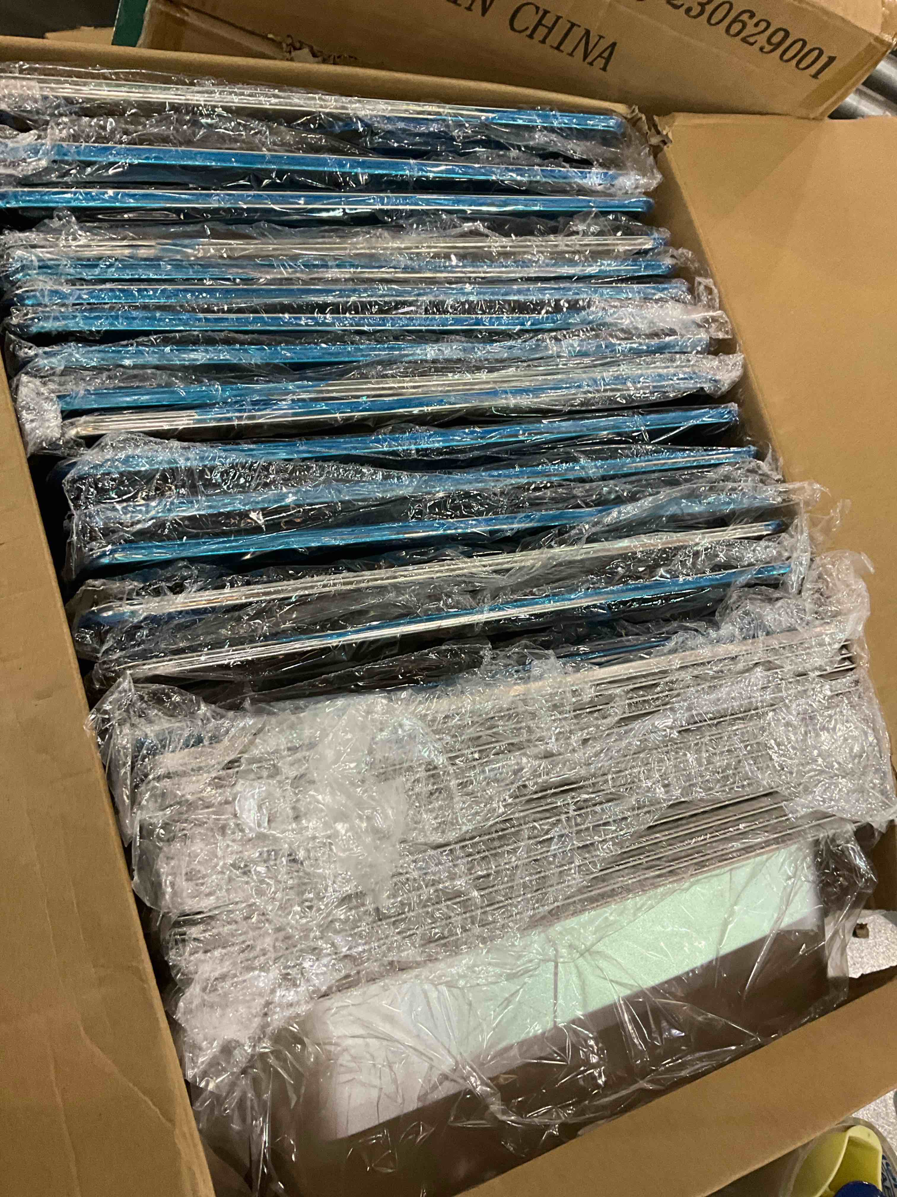 https://s3.amazonaws.com/lotting-images-prod/BargainHunt/EXS01061028_1707229269405.jpeg