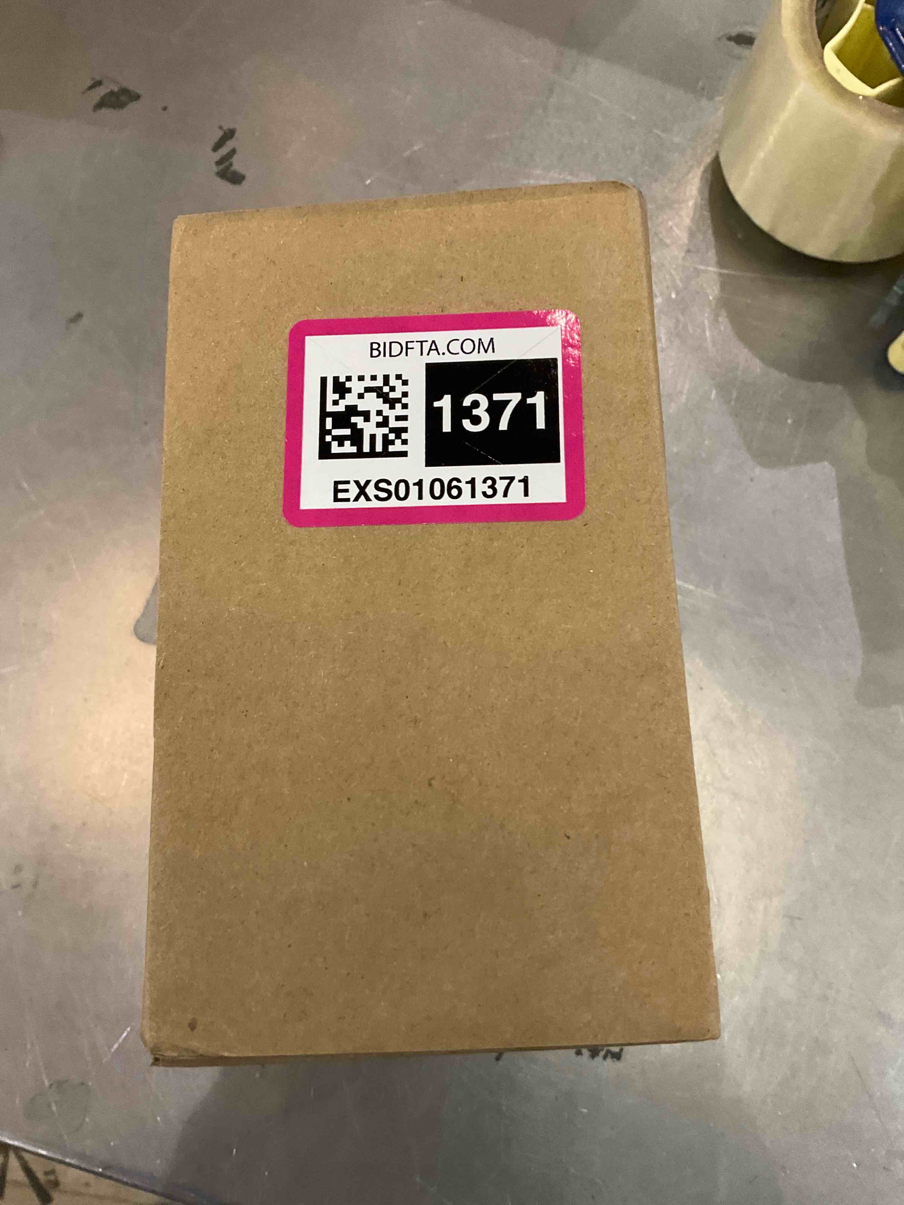 https://s3.amazonaws.com/lotting-images-prod/BargainHunt/EXS01061371_1707422131408.jpeg