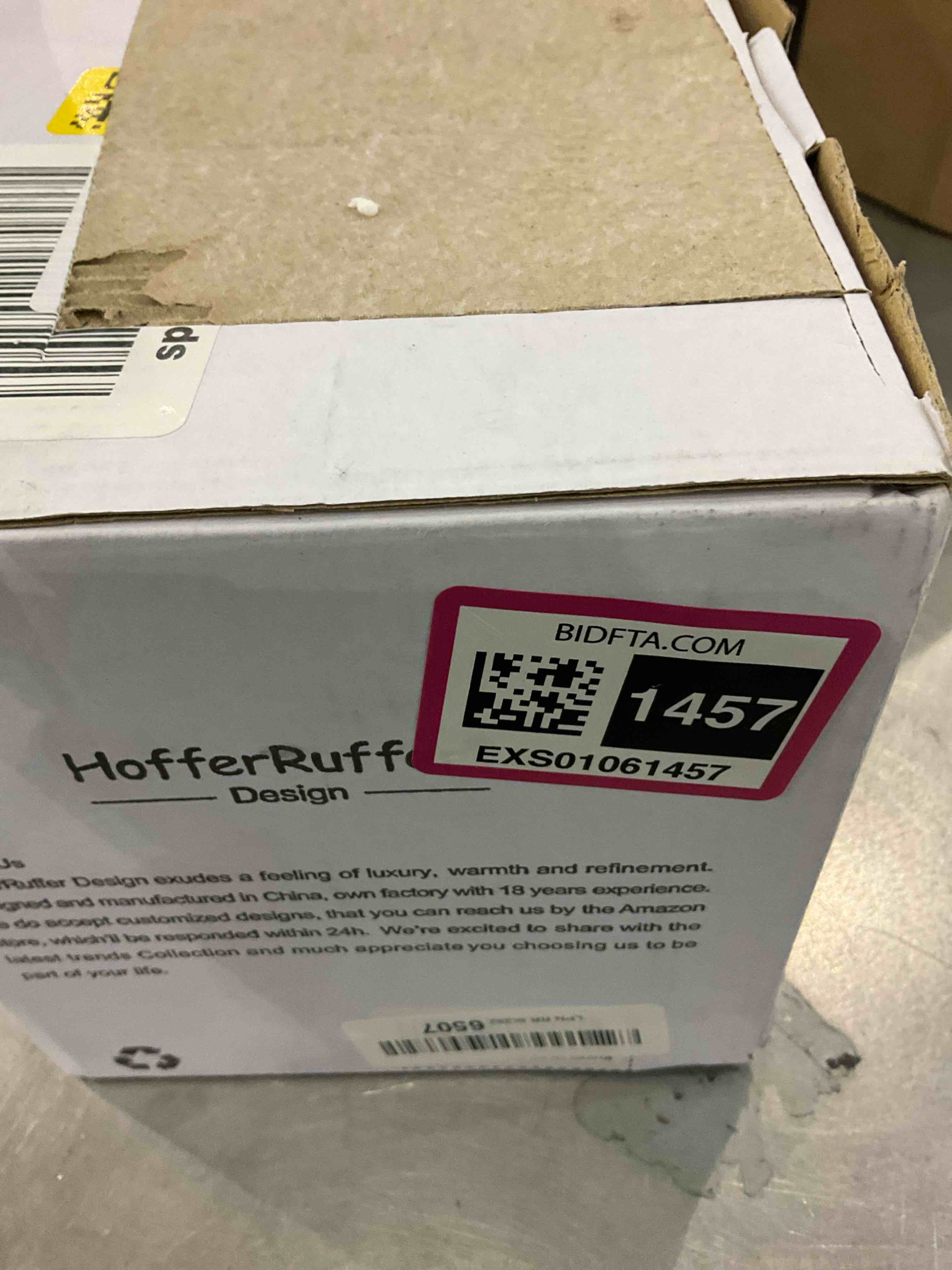 https://s3.amazonaws.com/lotting-images-prod/BargainHunt/EXS01061457_1707506856250.jpeg