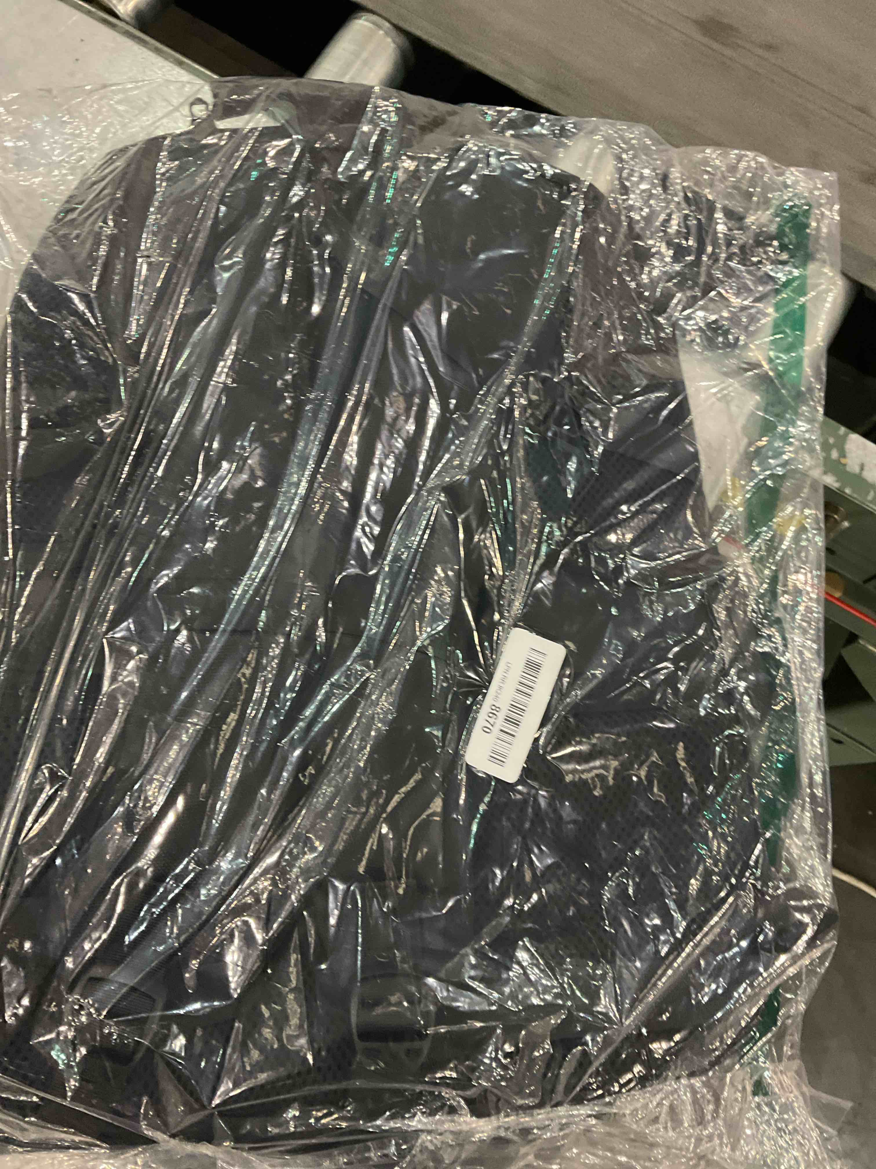 https://s3.amazonaws.com/lotting-images-prod/BargainHunt/EXS01061778_1707504588072.jpeg