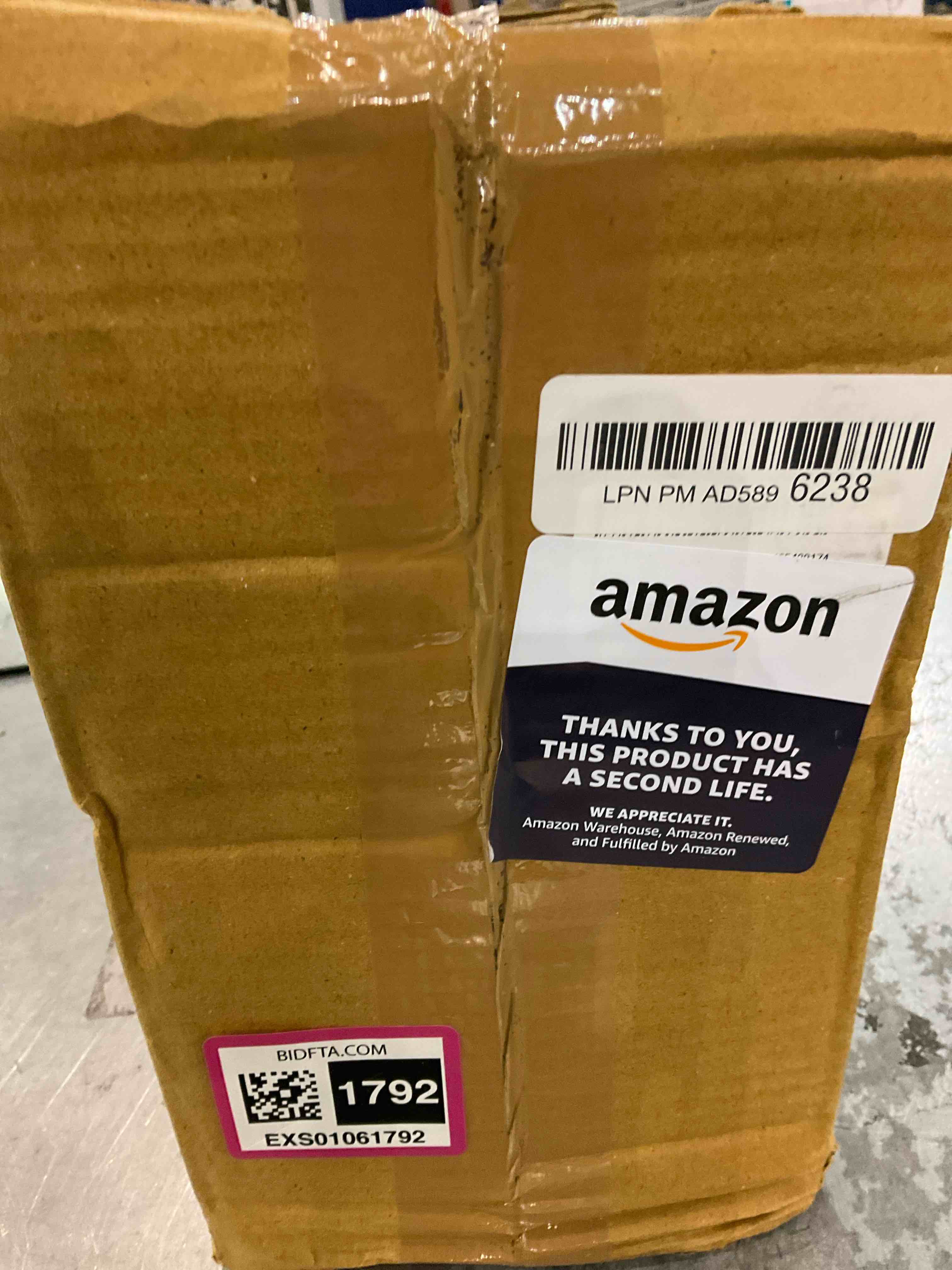 https://s3.amazonaws.com/lotting-images-prod/BargainHunt/EXS01061792_1707507939803.jpeg