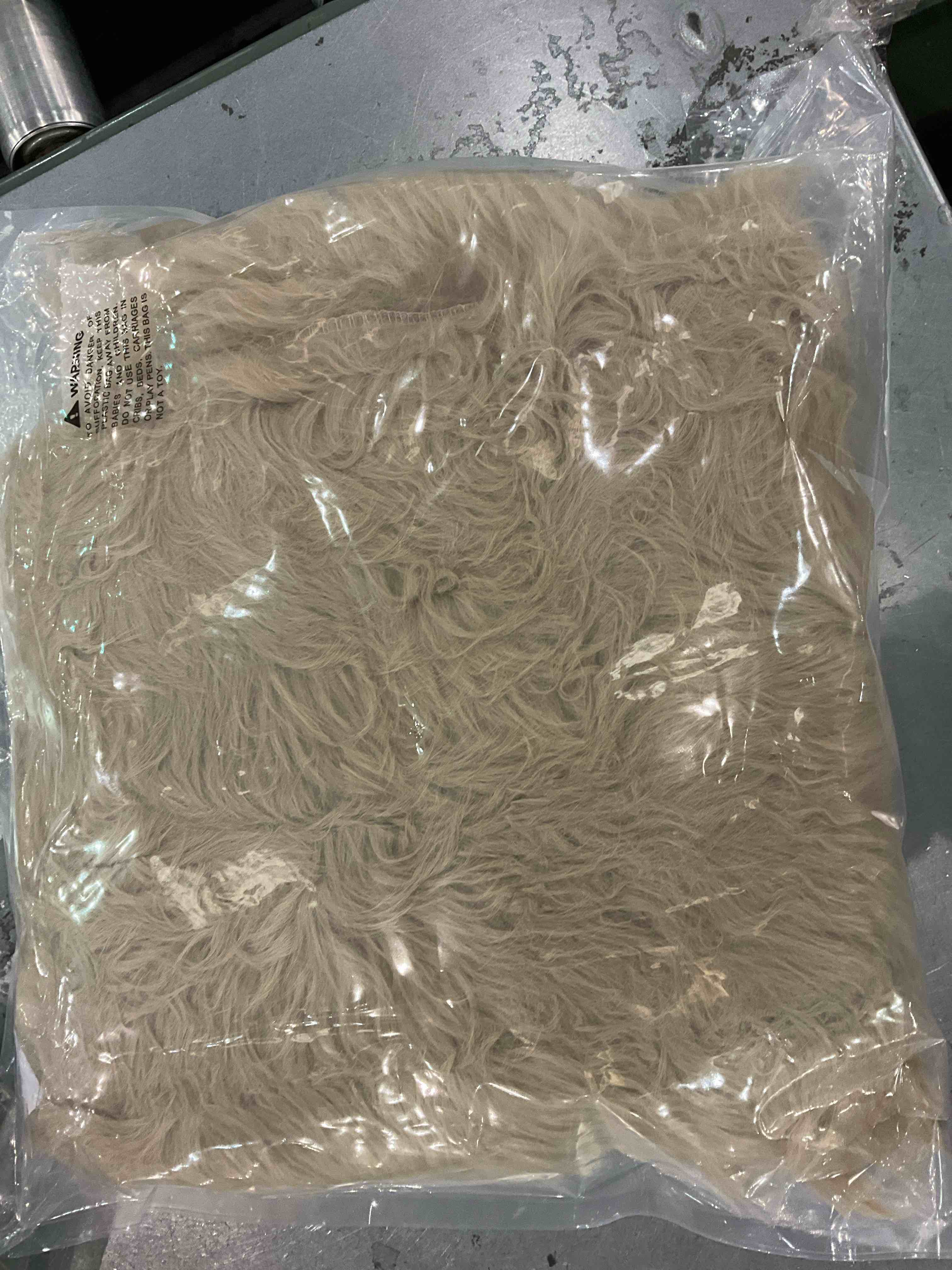 https://s3.amazonaws.com/lotting-images-prod/BargainHunt/EXS01061806_1707509372787.jpeg
