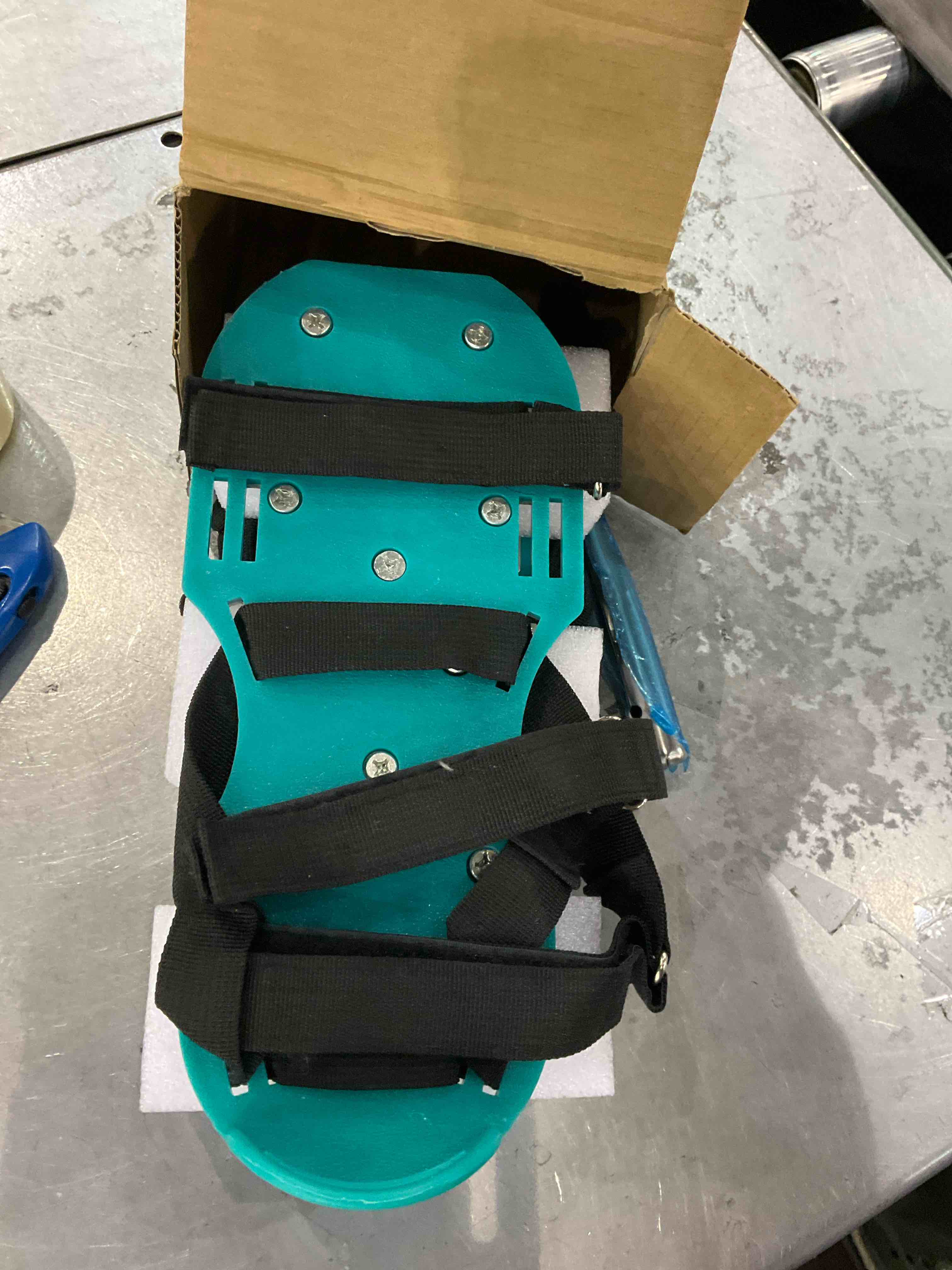 https://s3.amazonaws.com/lotting-images-prod/BargainHunt/EXS01061816_1707826529455.jpeg