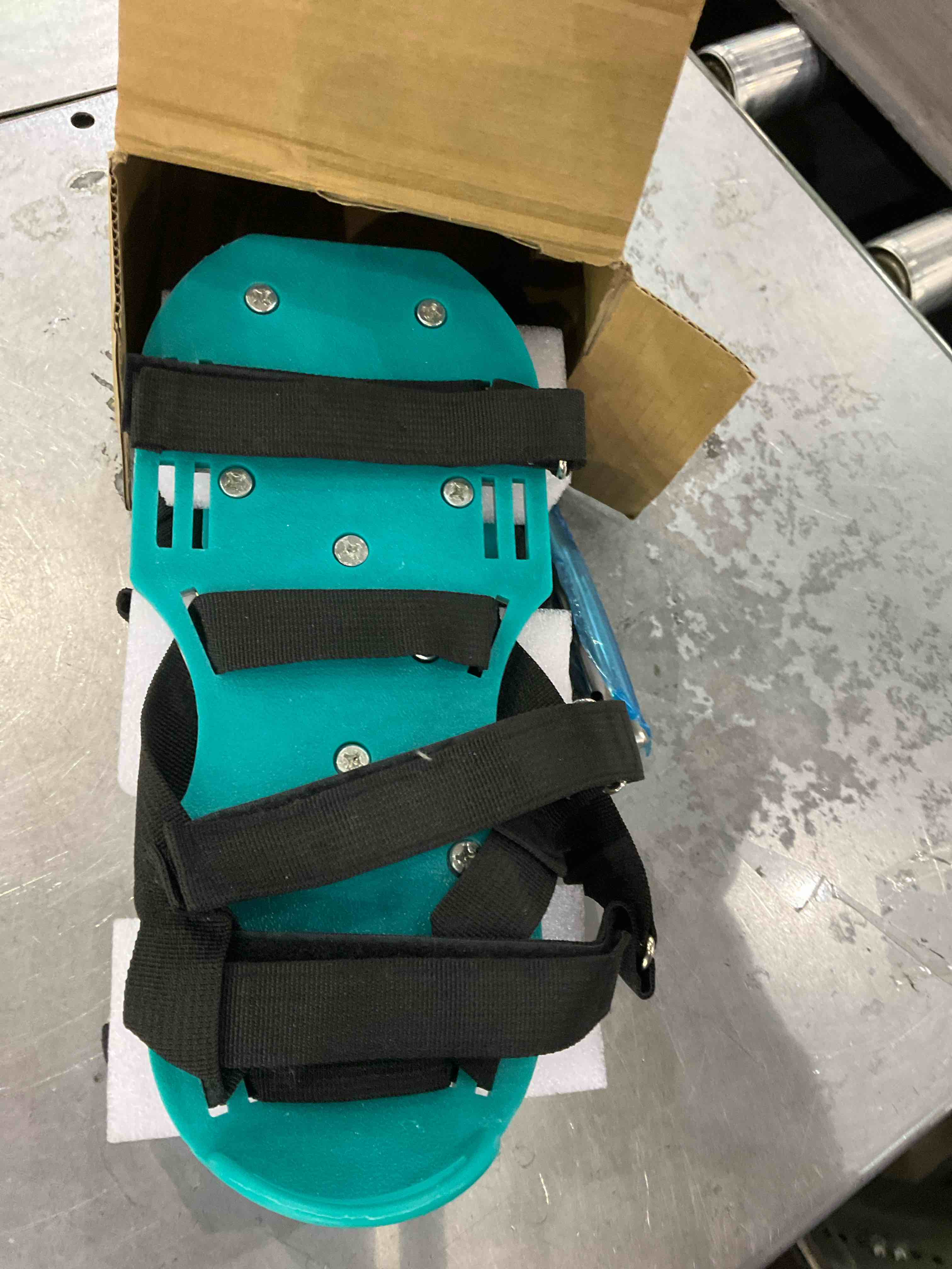 https://s3.amazonaws.com/lotting-images-prod/BargainHunt/EXS01061816_1707826530733.jpeg