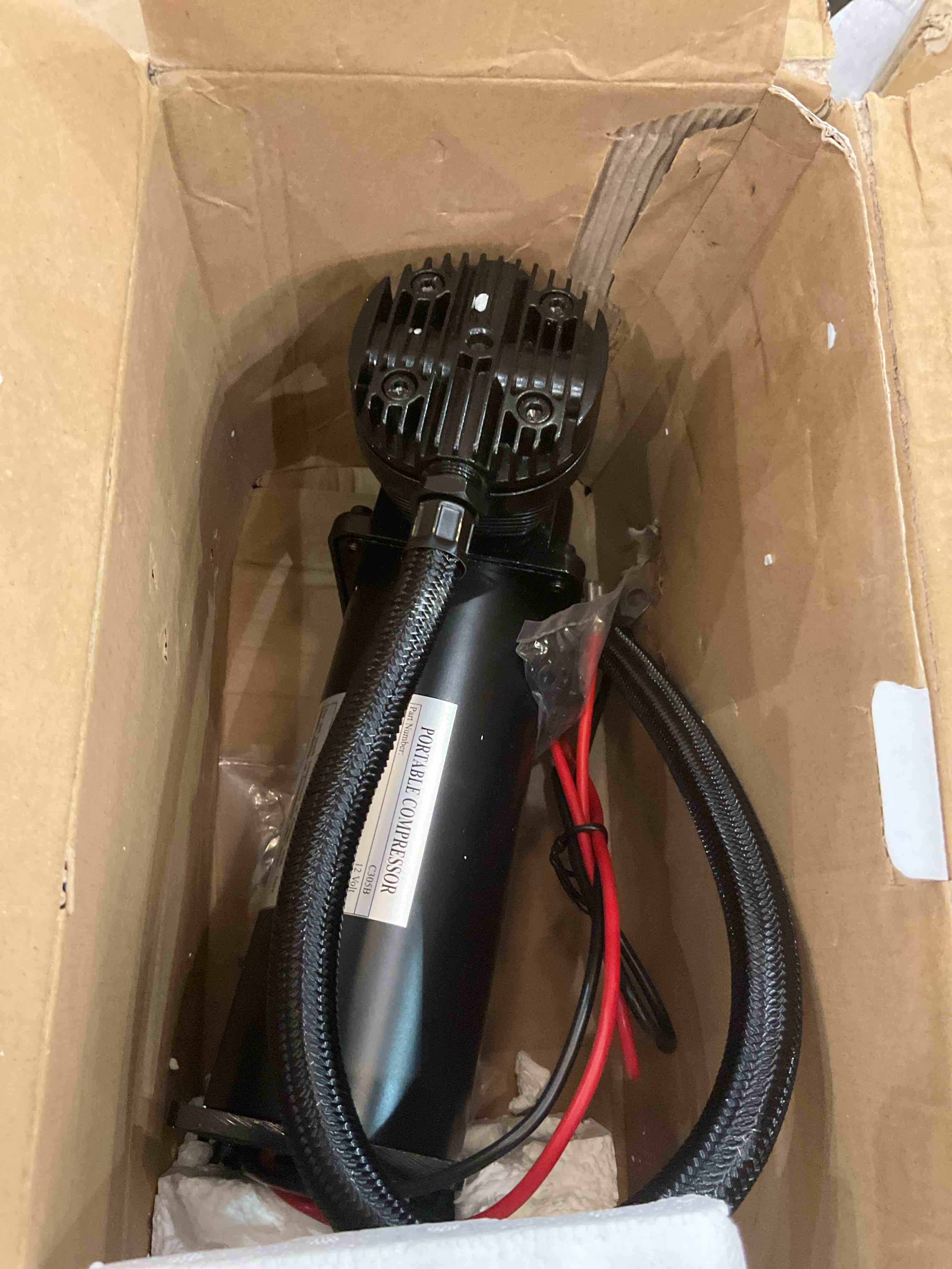 https://s3.amazonaws.com/lotting-images-prod/BargainHunt/EXS01062027_1707933525550.jpeg