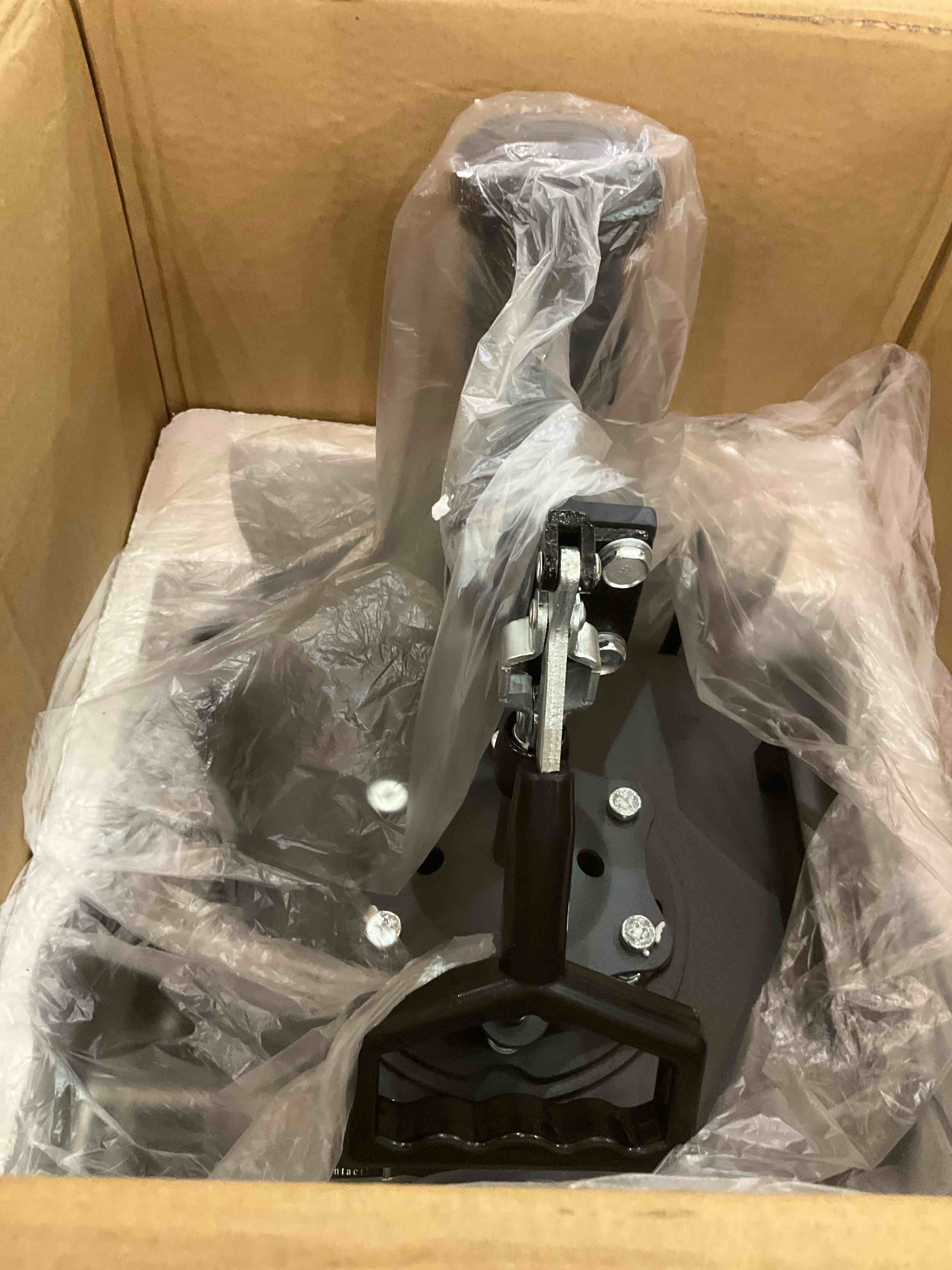 https://s3.amazonaws.com/lotting-images-prod/BargainHunt/EXS01062154_1708010562283.jpeg