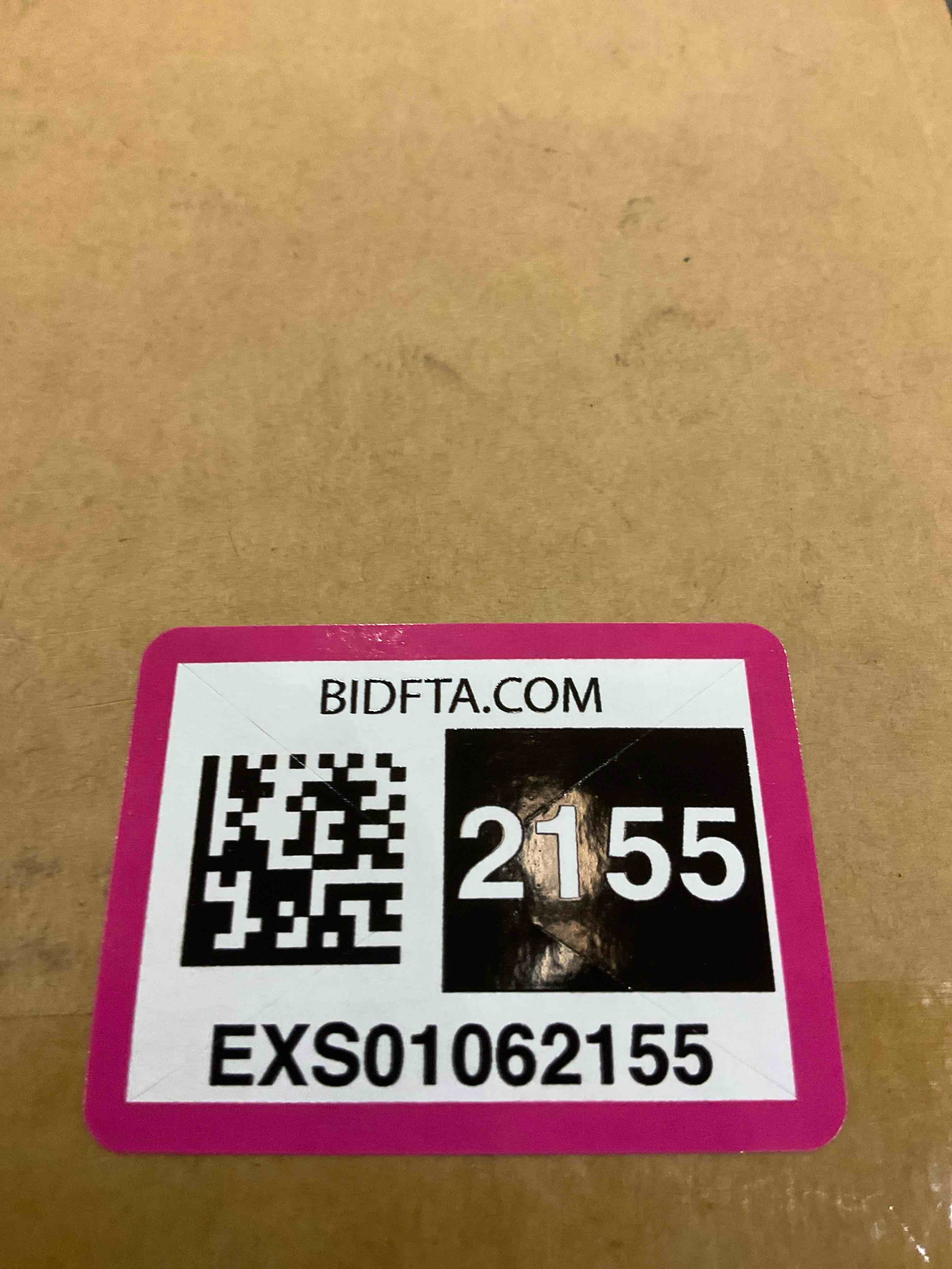 https://s3.amazonaws.com/lotting-images-prod/BargainHunt/EXS01062155_1708010729875.jpeg
