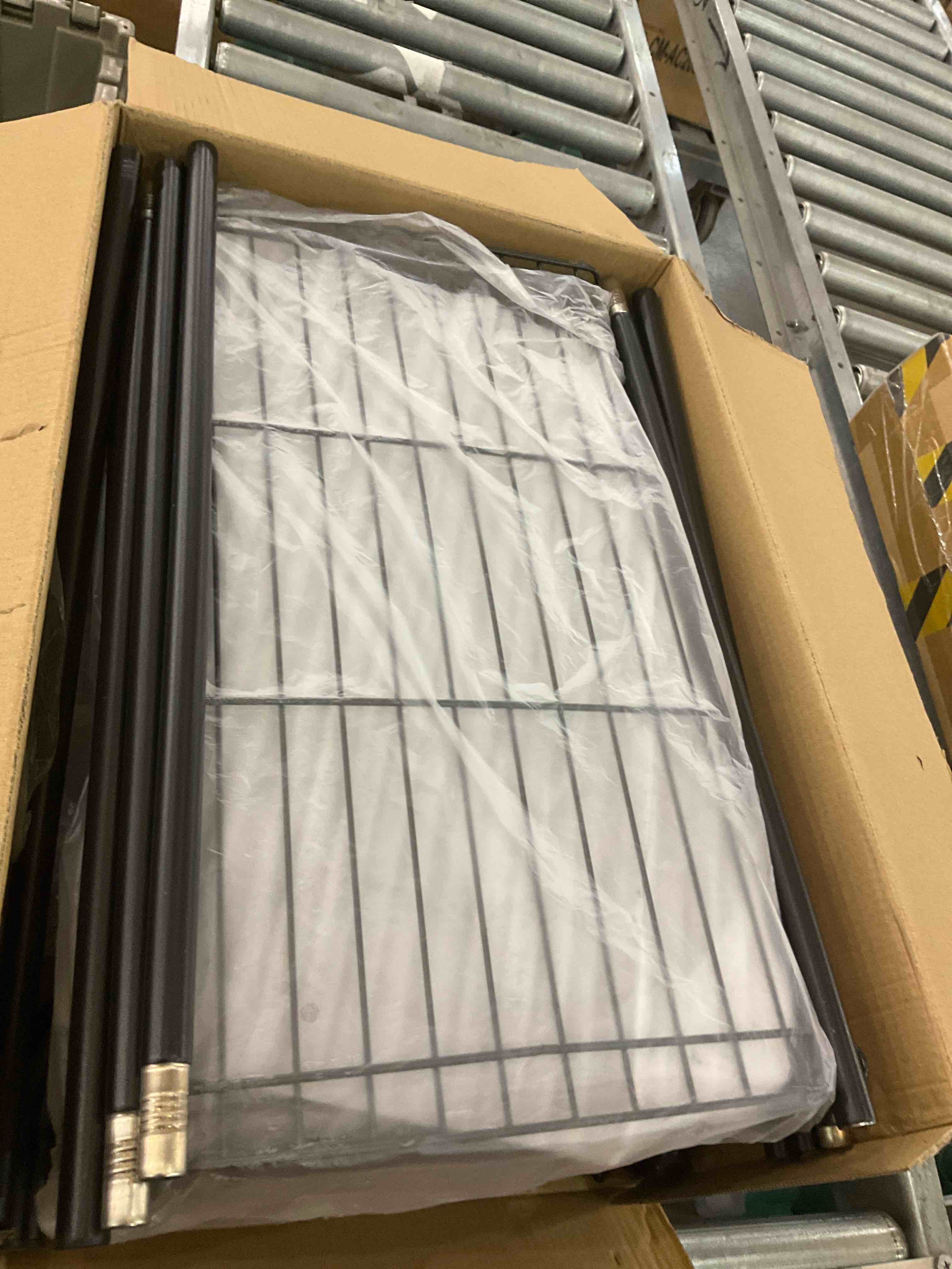 https://s3.amazonaws.com/lotting-images-prod/BargainHunt/EXS01062185_1708015349025.jpeg
