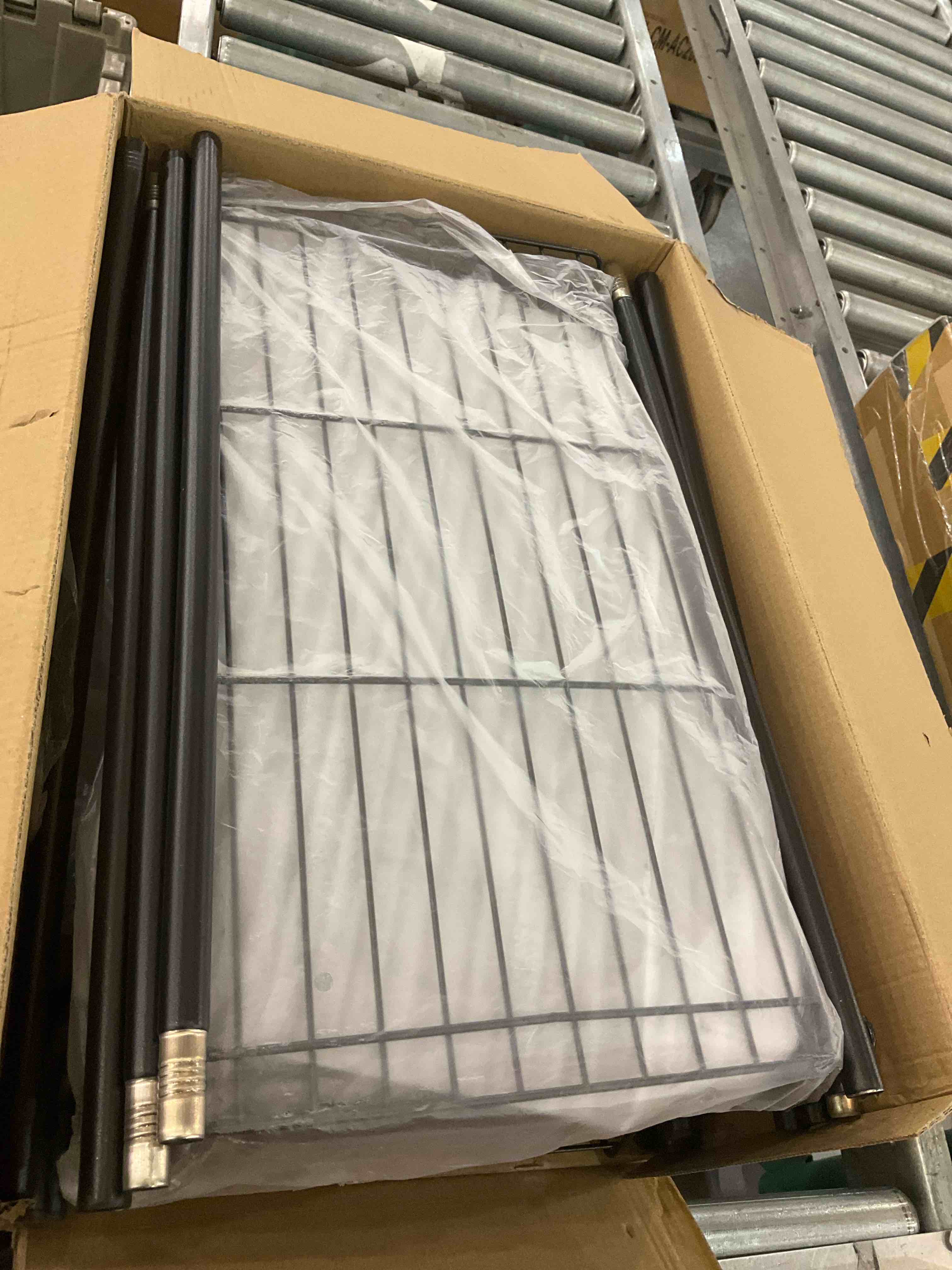 https://s3.amazonaws.com/lotting-images-prod/BargainHunt/EXS01062185_1708015351213.jpeg
