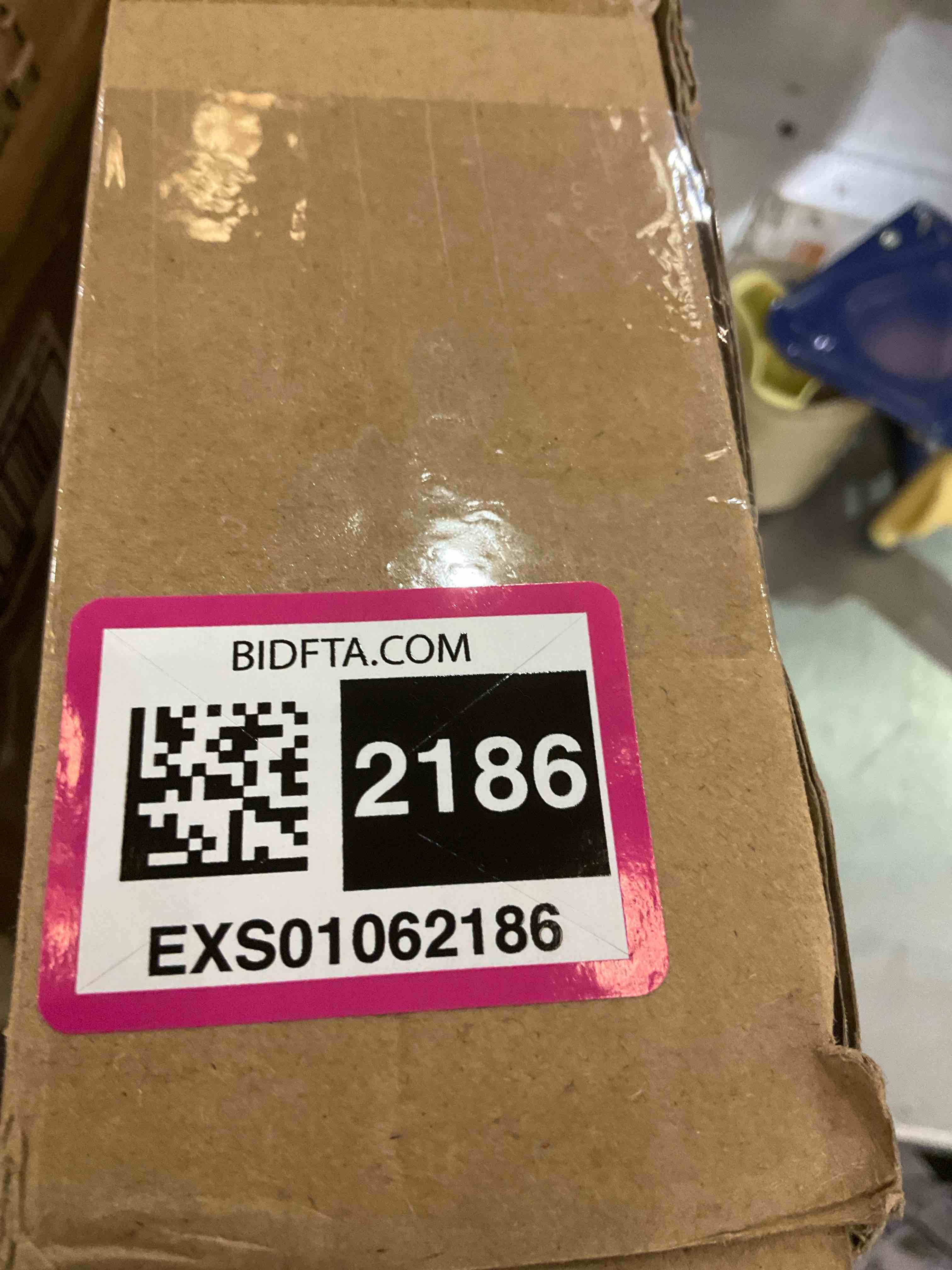 https://s3.amazonaws.com/lotting-images-prod/BargainHunt/EXS01062186_1708015663771.jpeg