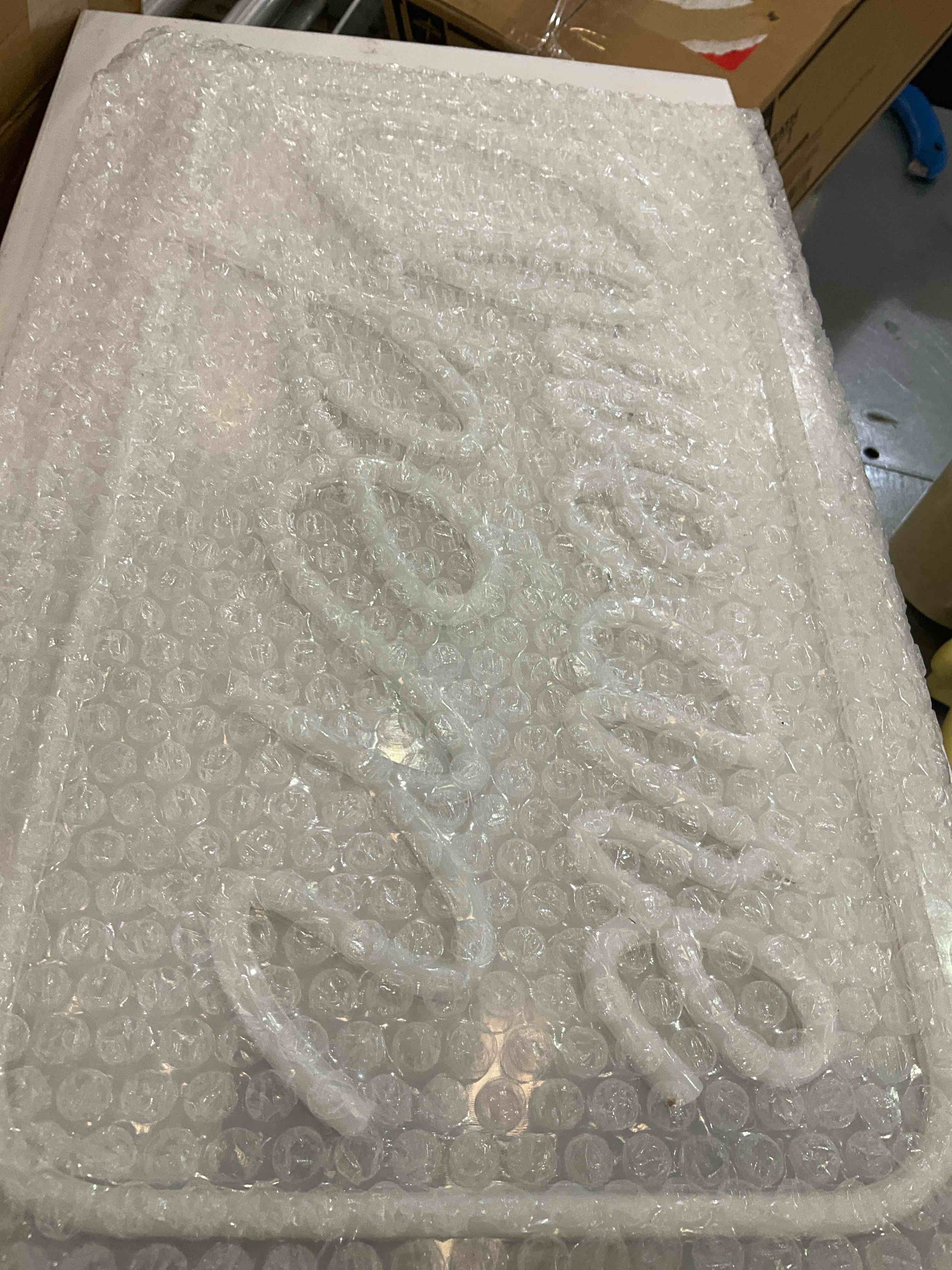 https://s3.amazonaws.com/lotting-images-prod/BargainHunt/EXS01062215_1708021708008.jpeg