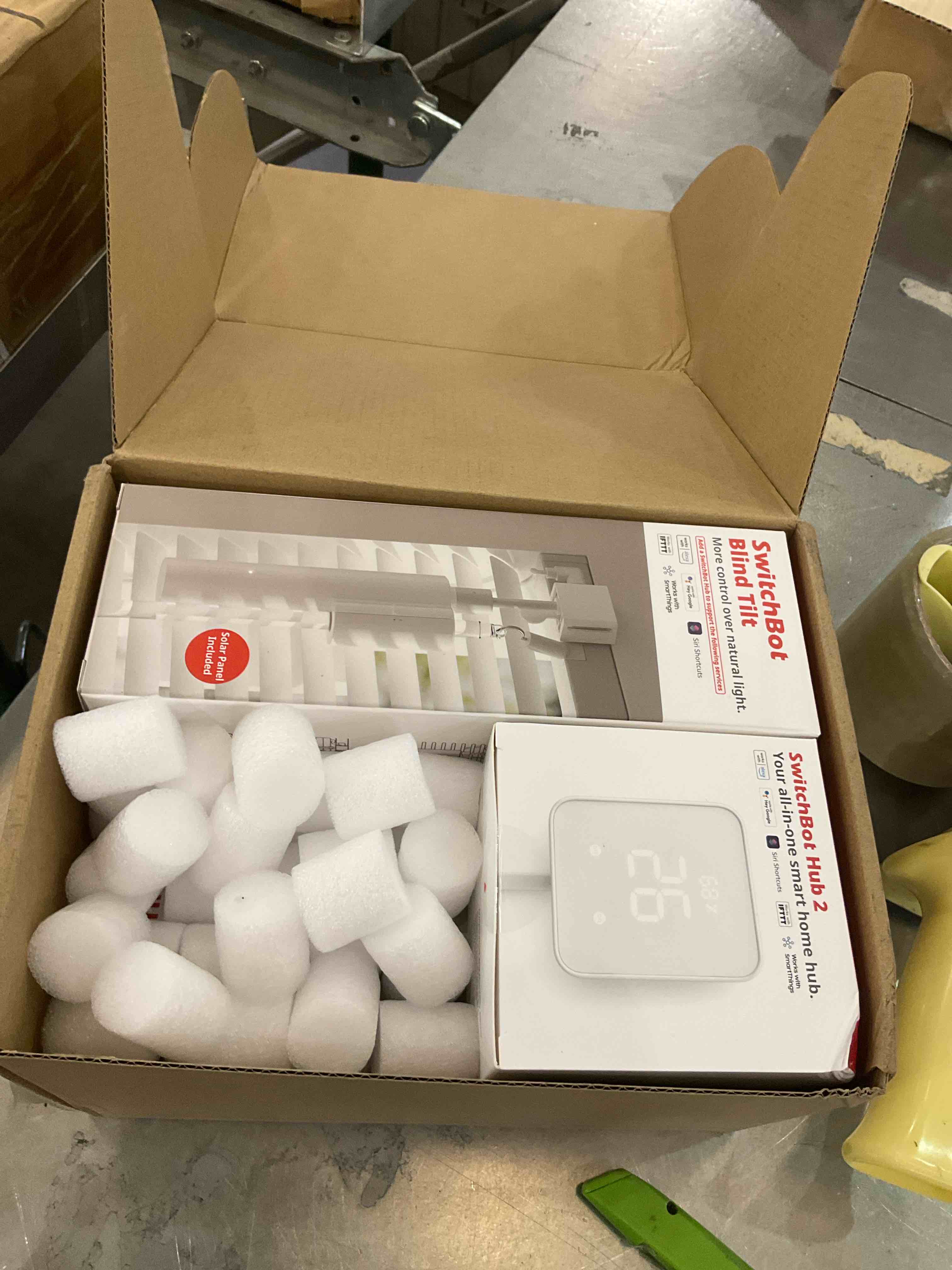 https://s3.amazonaws.com/lotting-images-prod/BargainHunt/EXS01062226_1708022877988.jpeg