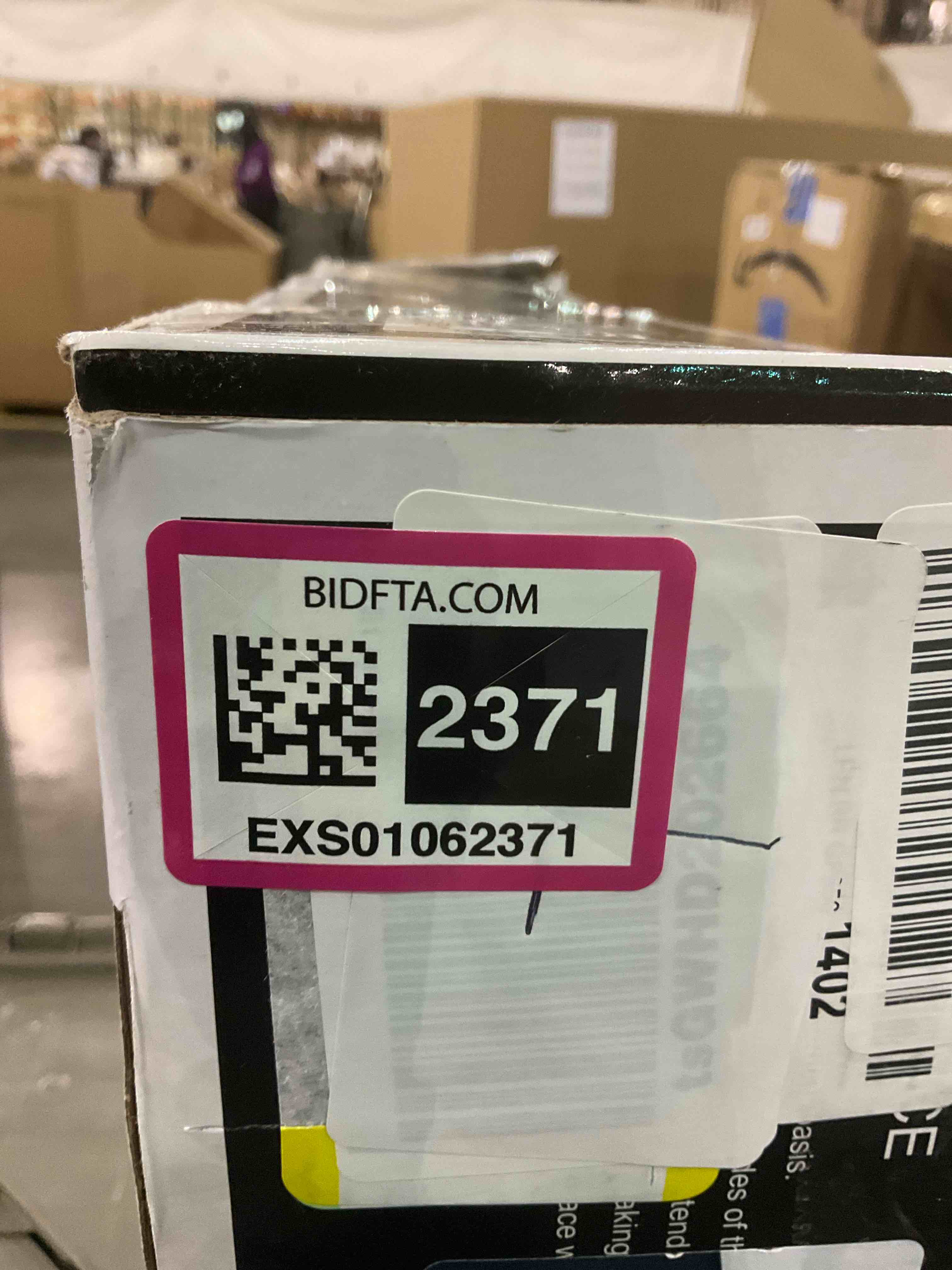 https://s3.amazonaws.com/lotting-images-prod/BargainHunt/EXS01062371_1708346988538.jpeg