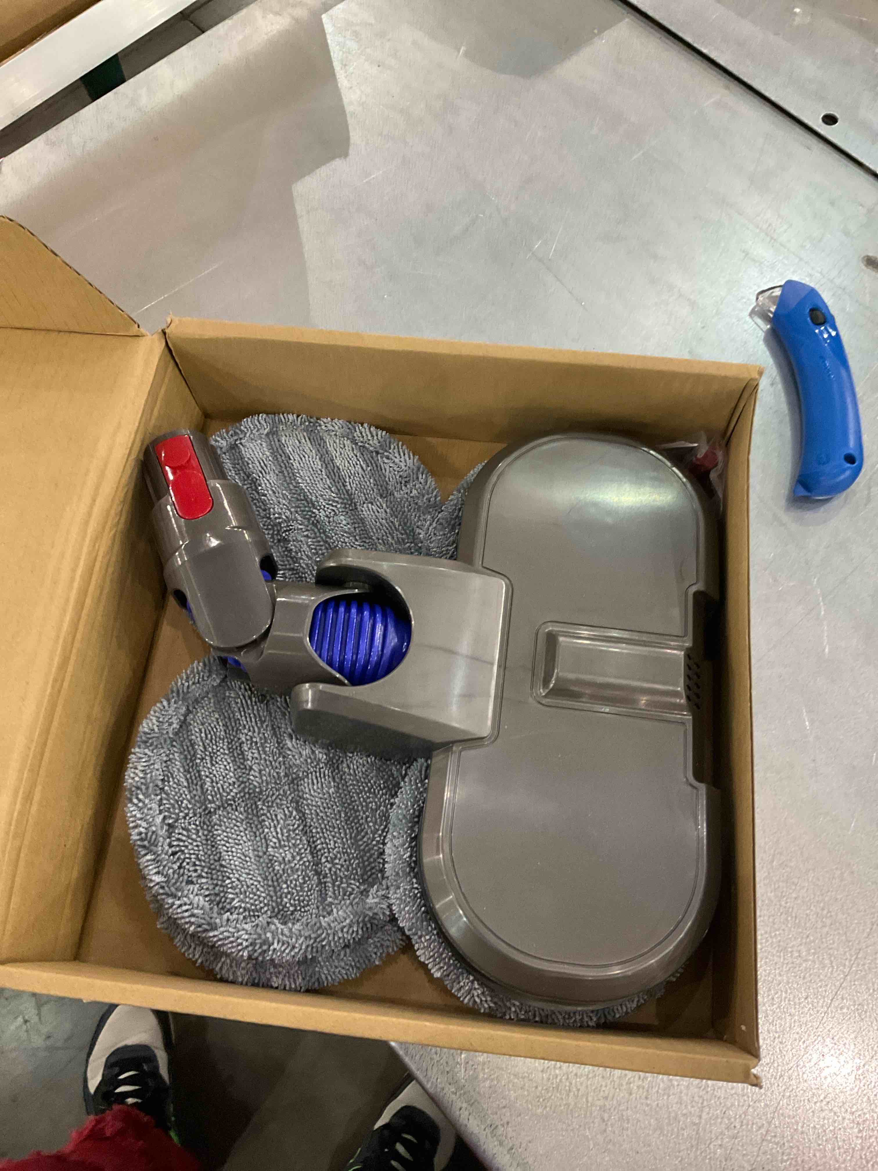 https://s3.amazonaws.com/lotting-images-prod/BargainHunt/EXS01062620_1706711104998.jpeg